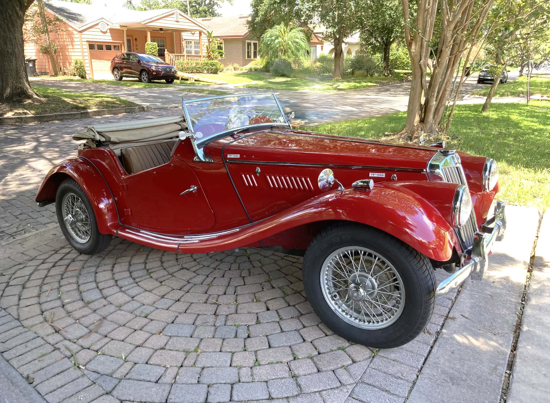 1955 MG TF 1500 sold for $17,000