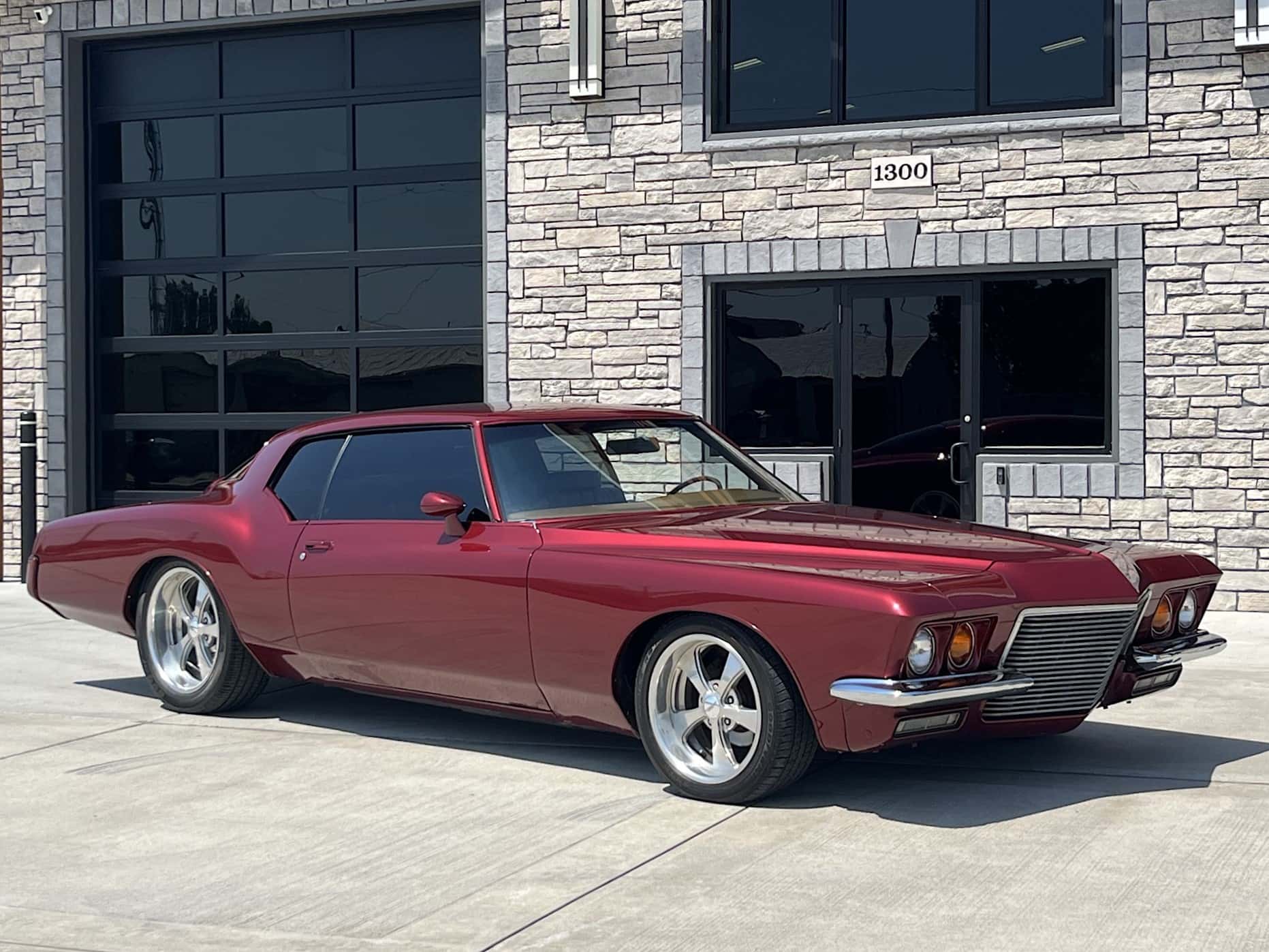 1971 Buick Riviera sold for $23,750