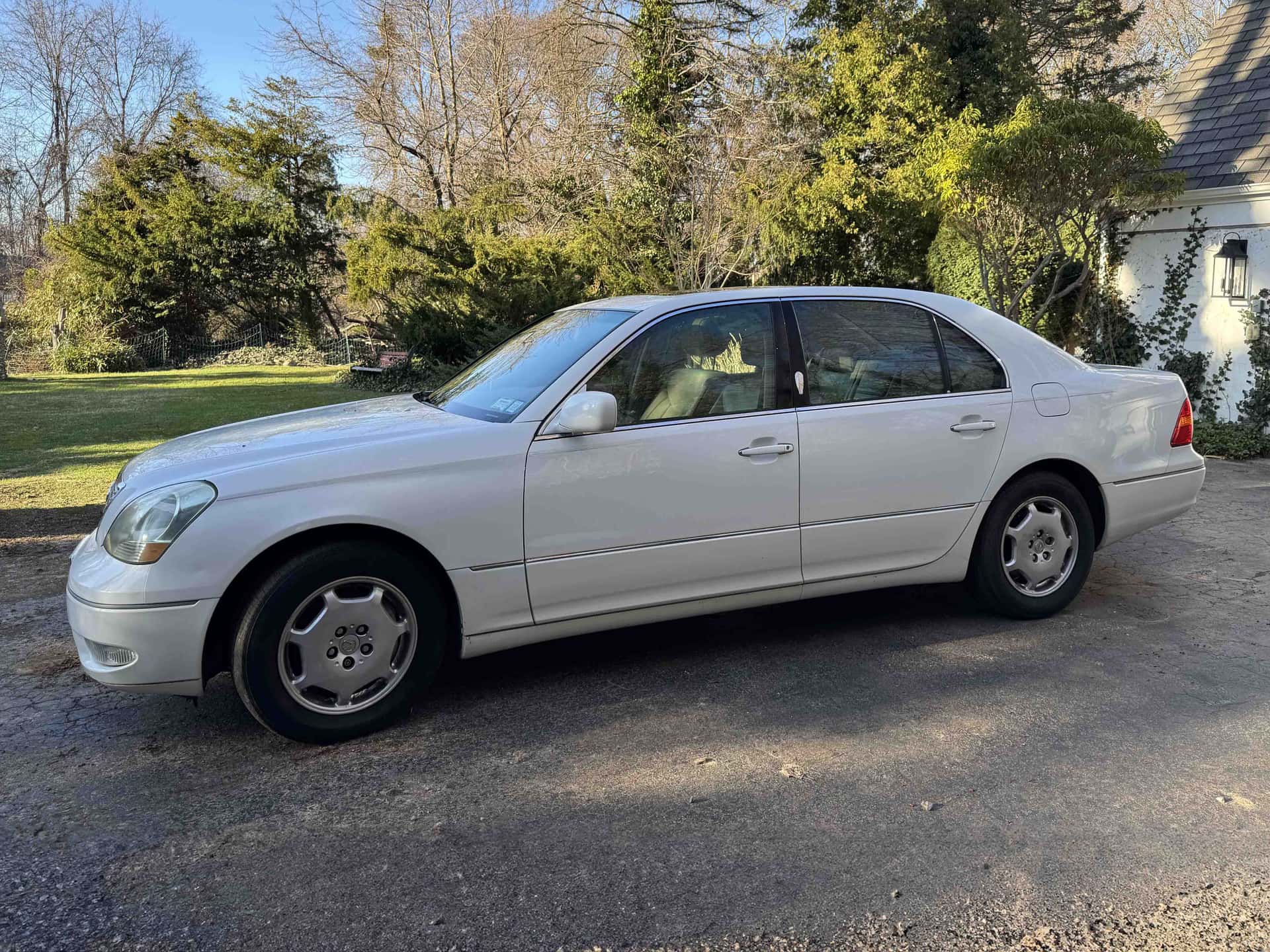 2002 Lexus LS430 sold for $4,750