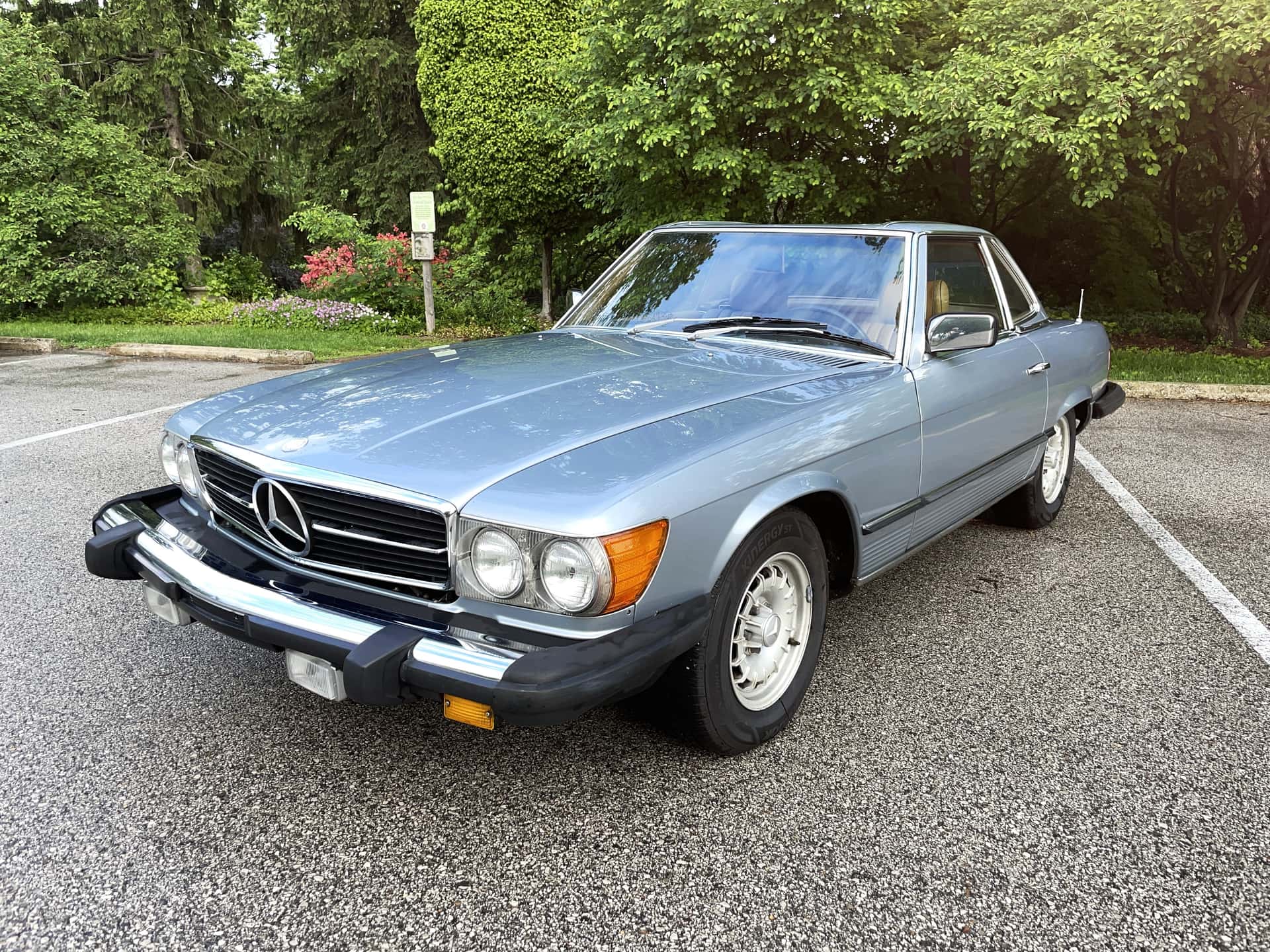 1983 Mercedes-Benz 380SL sold for $10,500
