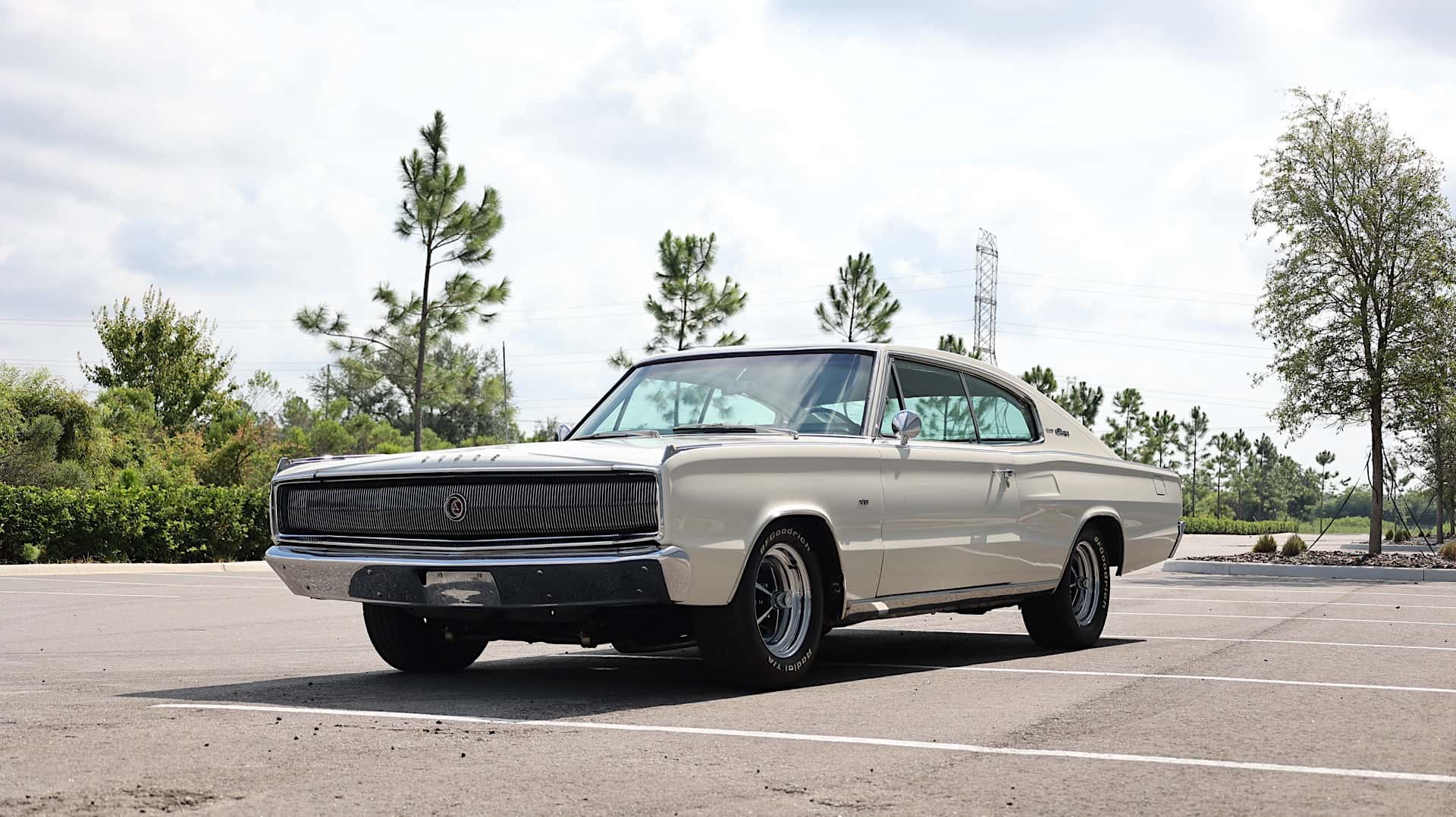 1967 Dodge Charger sold for $27,250
