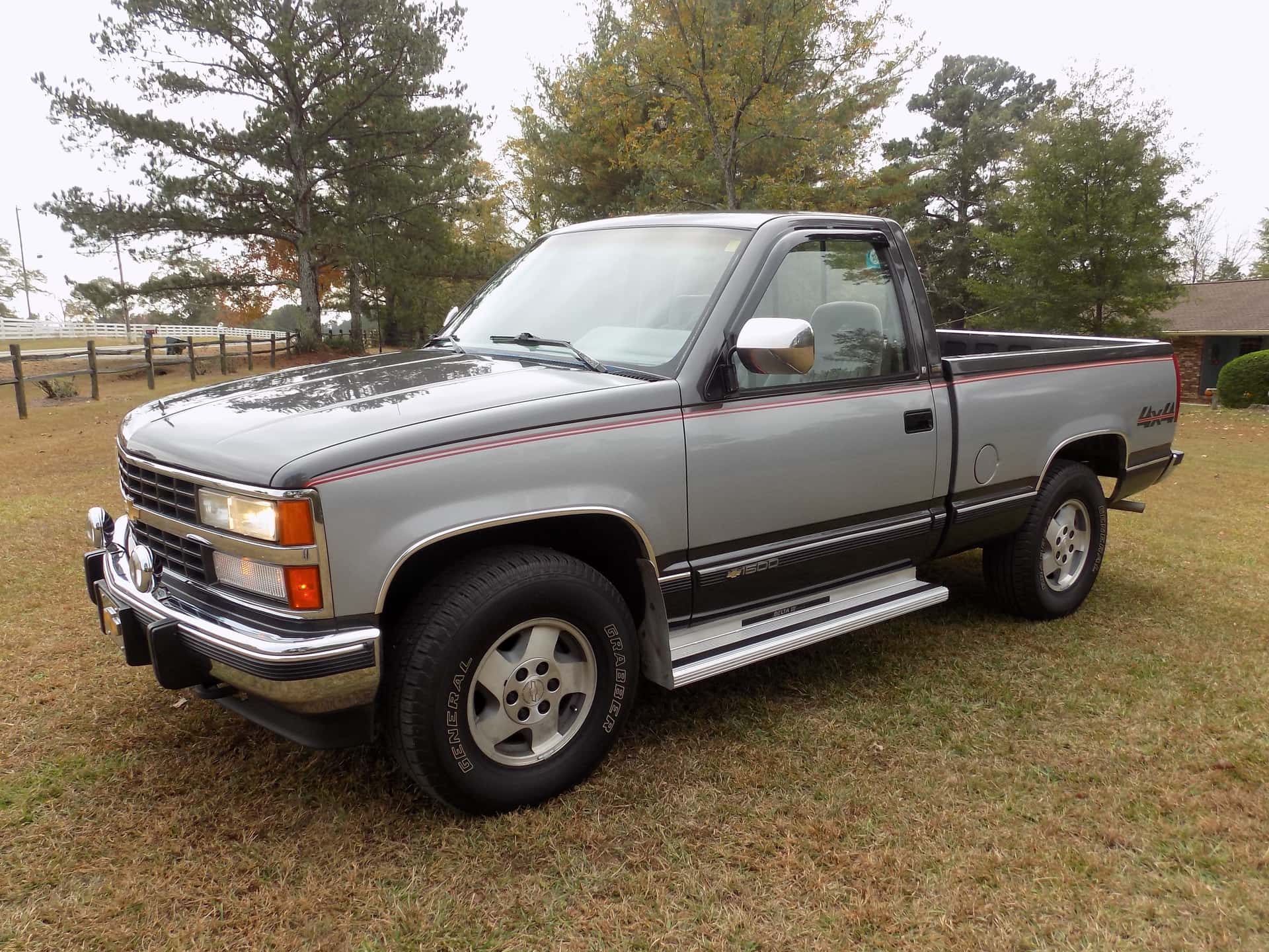 1992 Chevrolet K1500 sold for $10,500