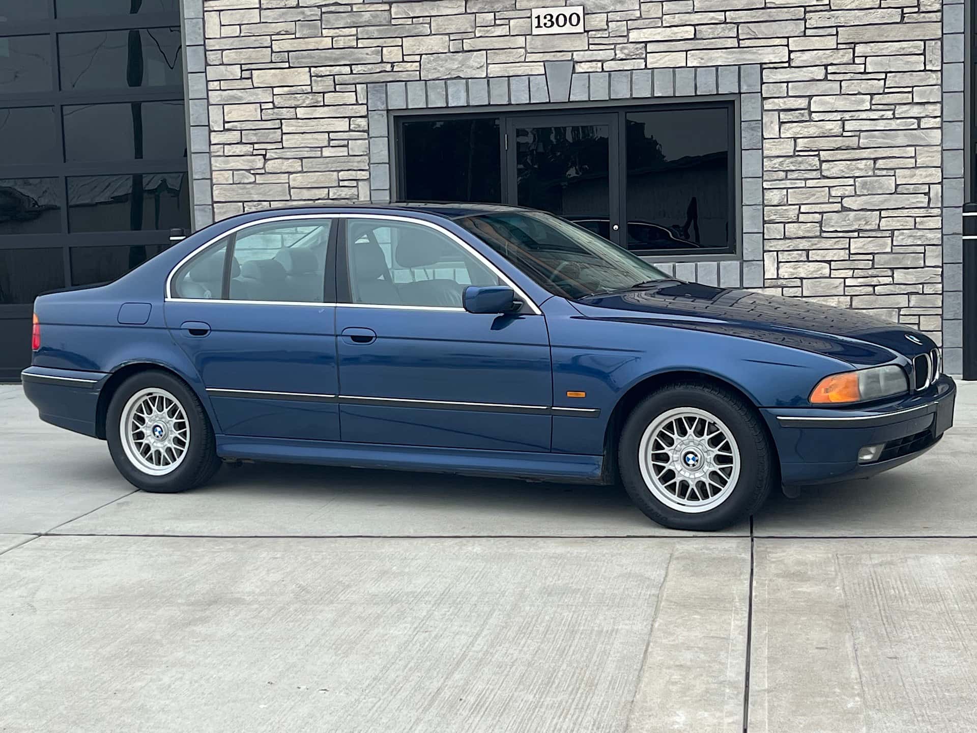 1999 BMW 528i sold for $3,500