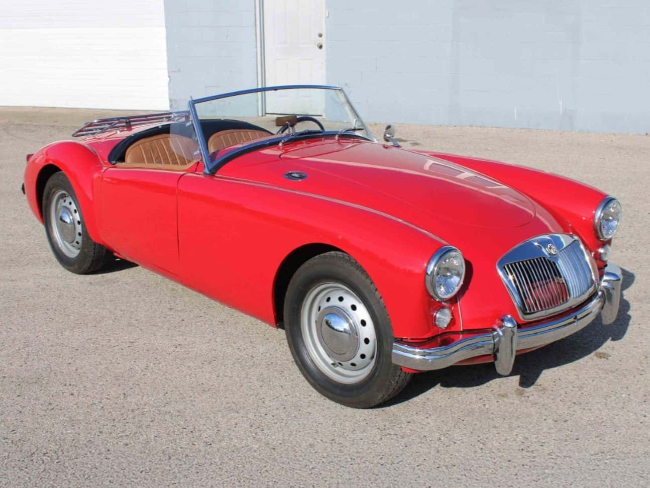 1959 MG MGA sold for $15,750