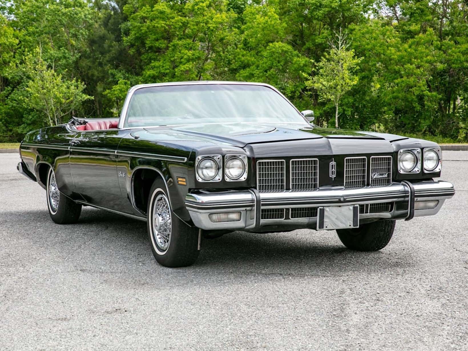 1975 Oldsmobile Delta 88 Royale sold for $12,150