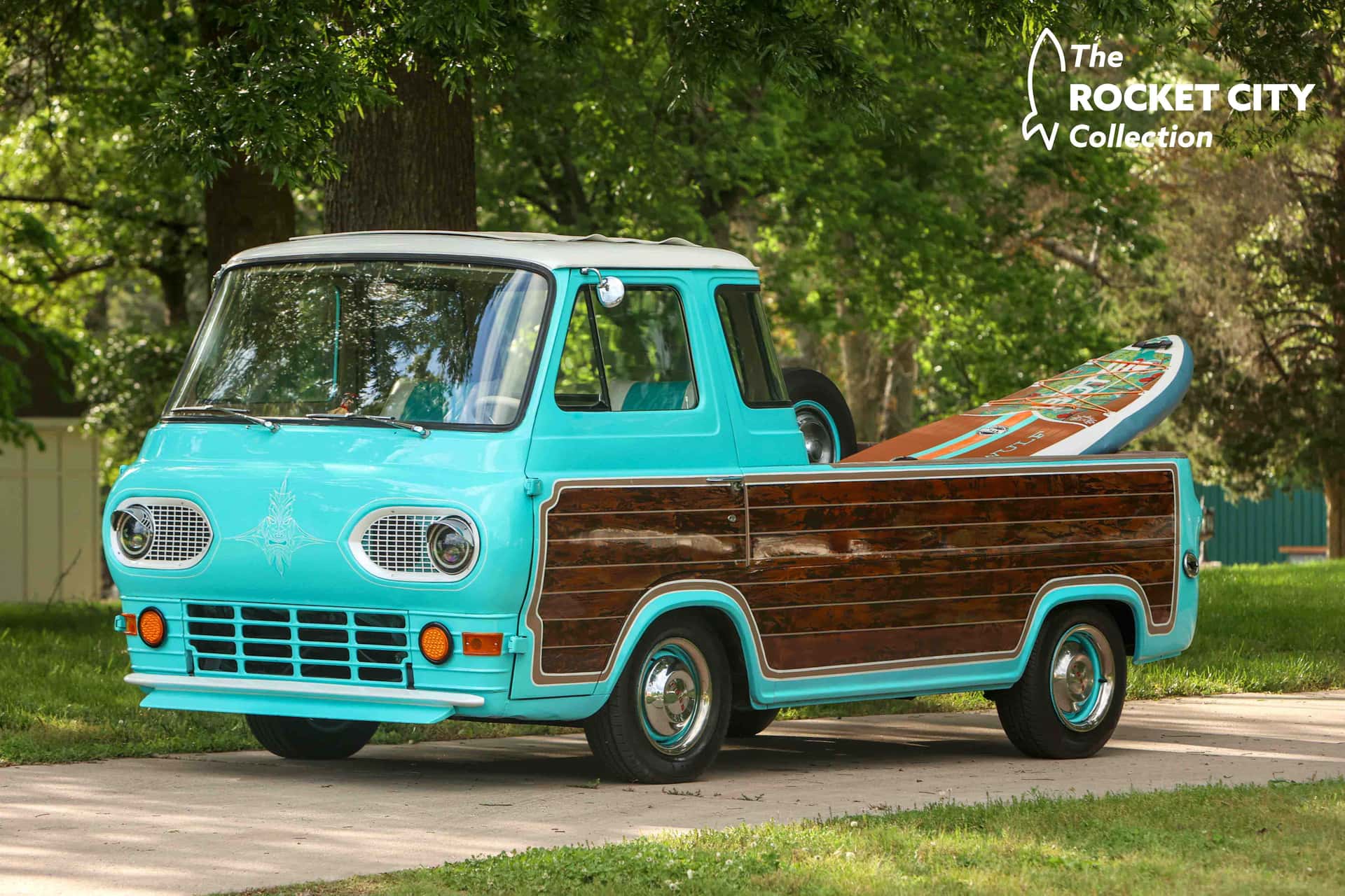 1965 Ford Econoline E-100 Pickup Truck sold for $11,000