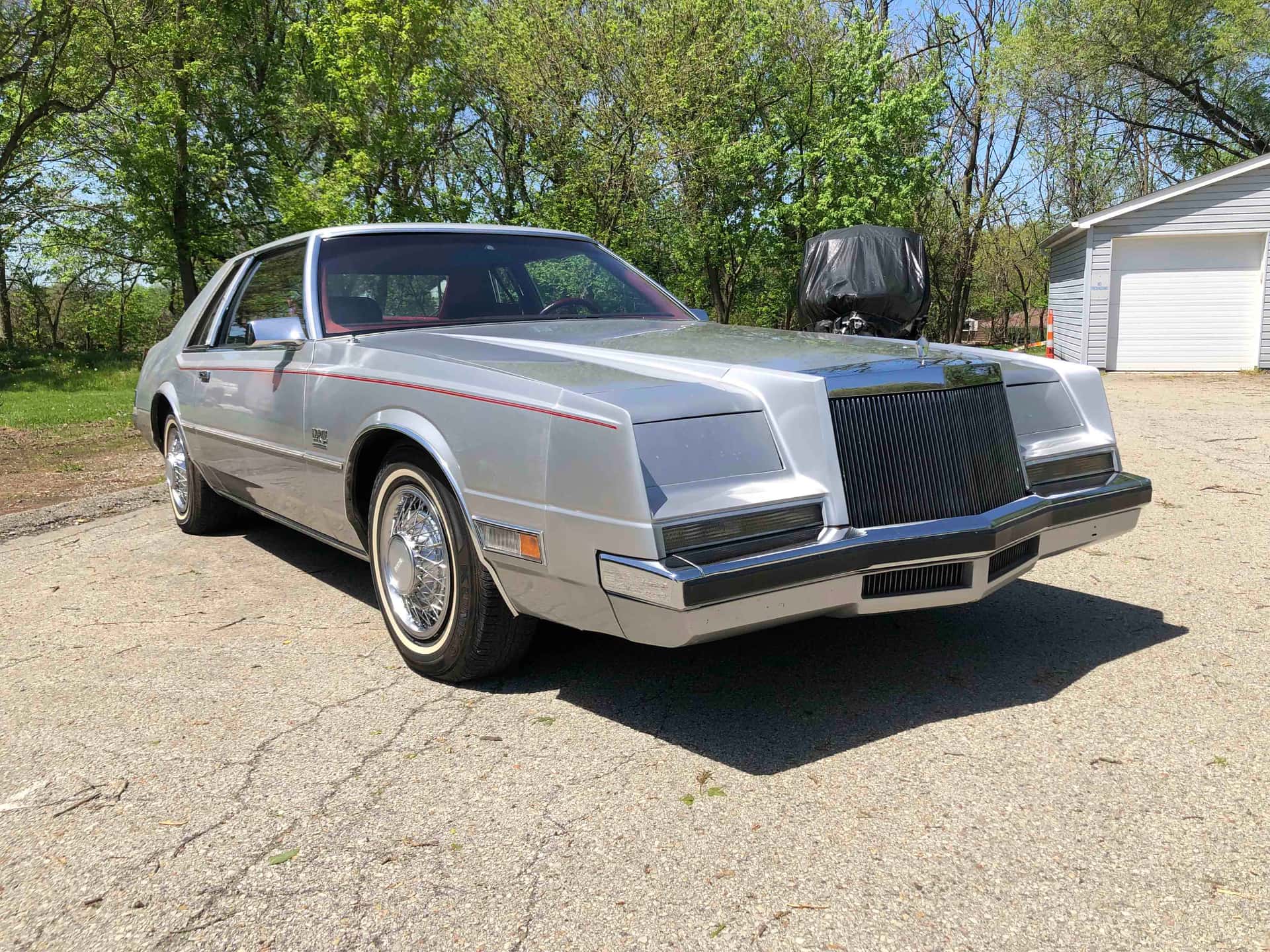 1981 Chrysler Imperial sold for $9,750
