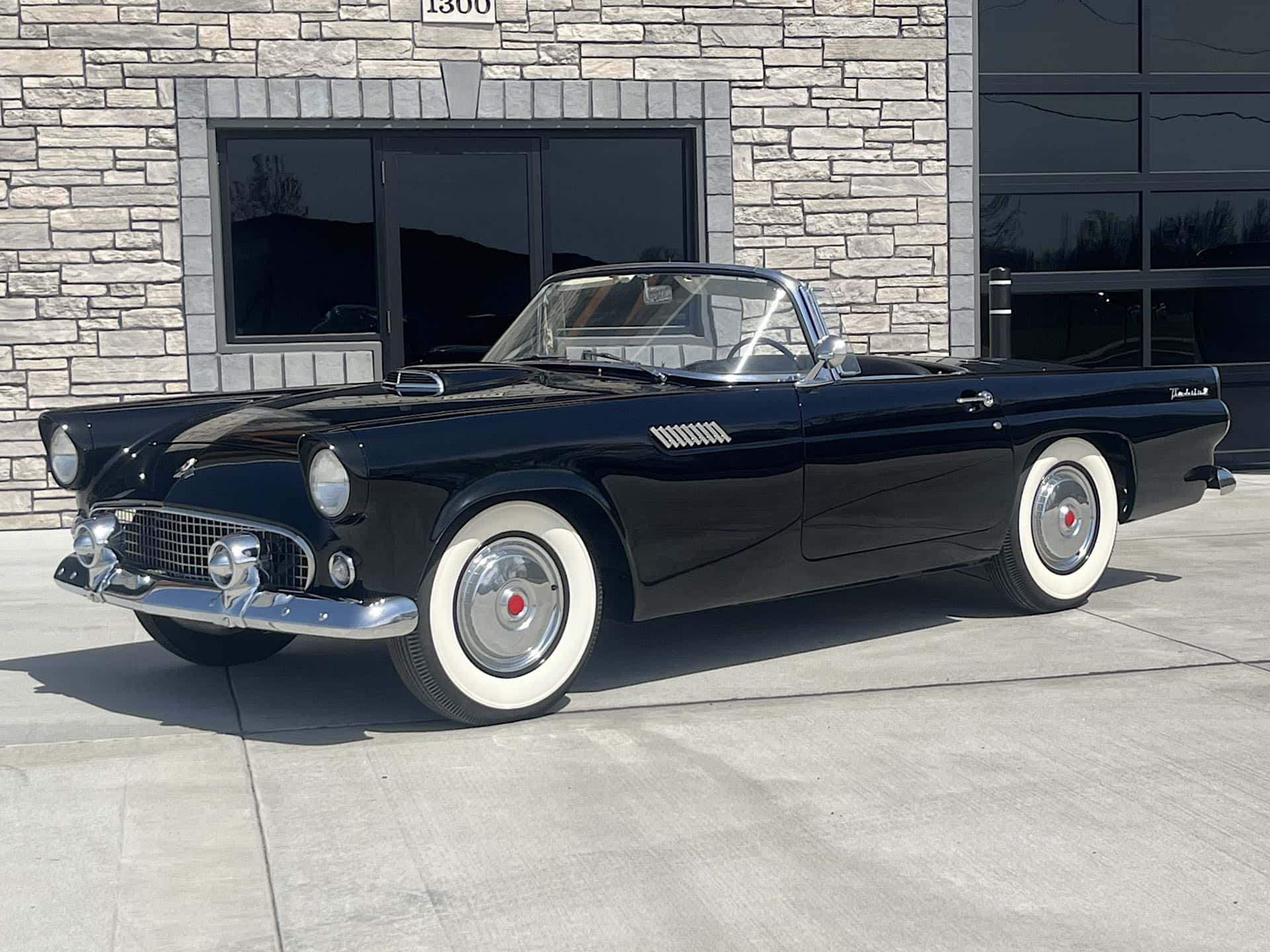 1955 Ford Thunderbird sold for $22,000