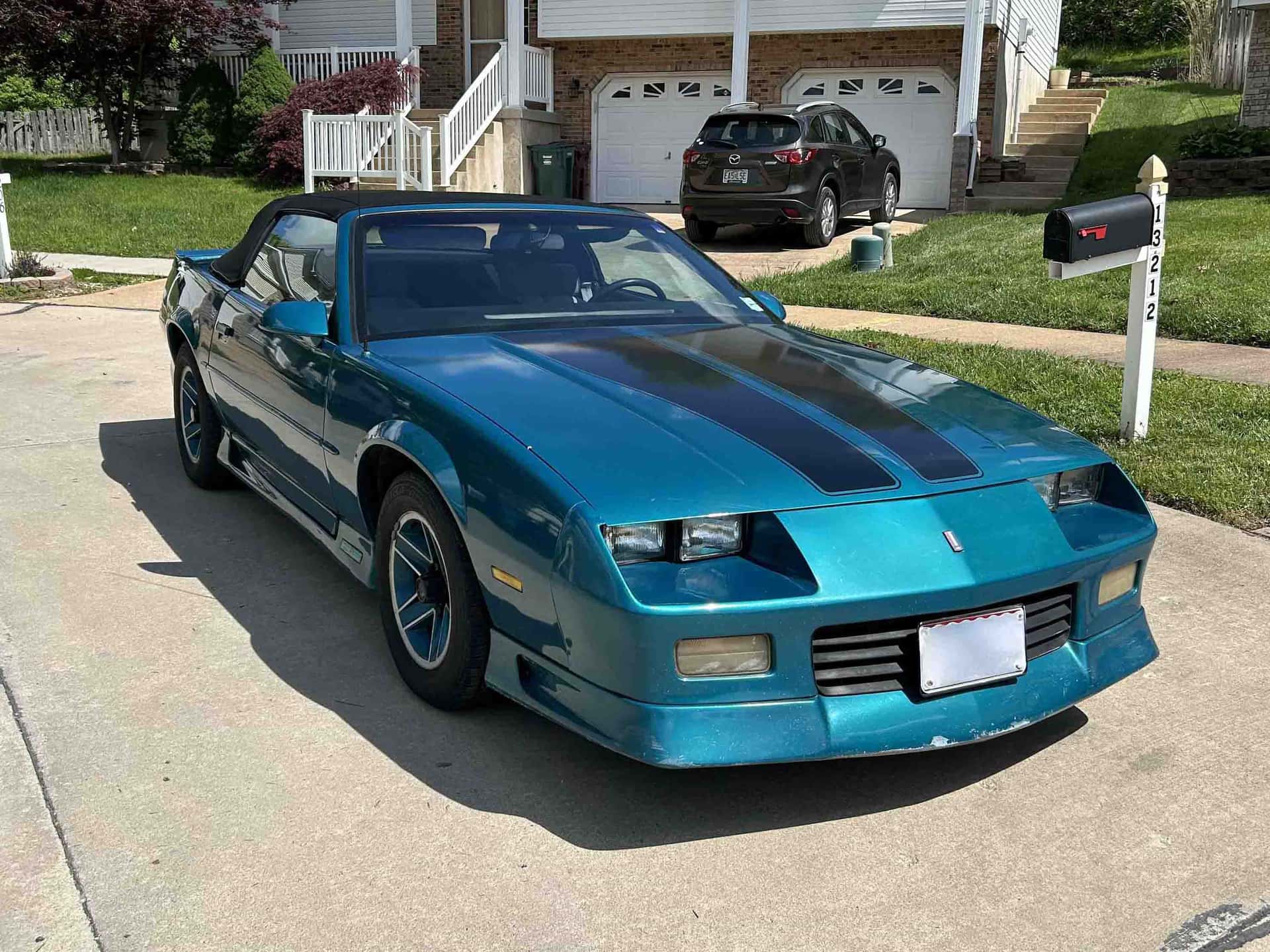 1992 Chevrolet Camaro sold for $5,500