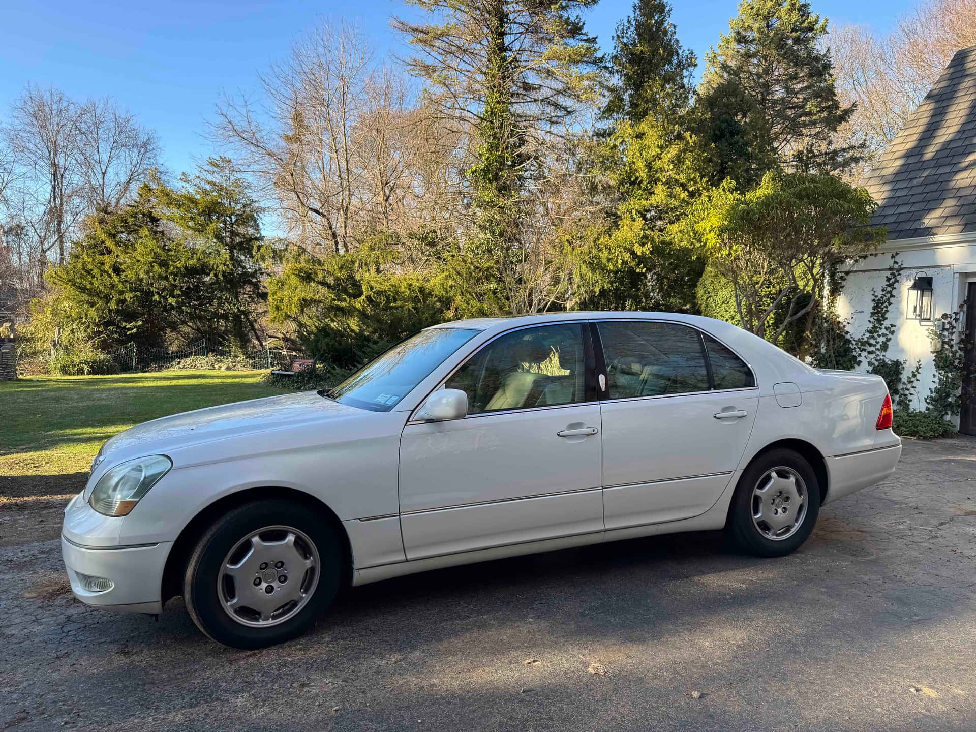 2002 Lexus LS430 sold for $6,250