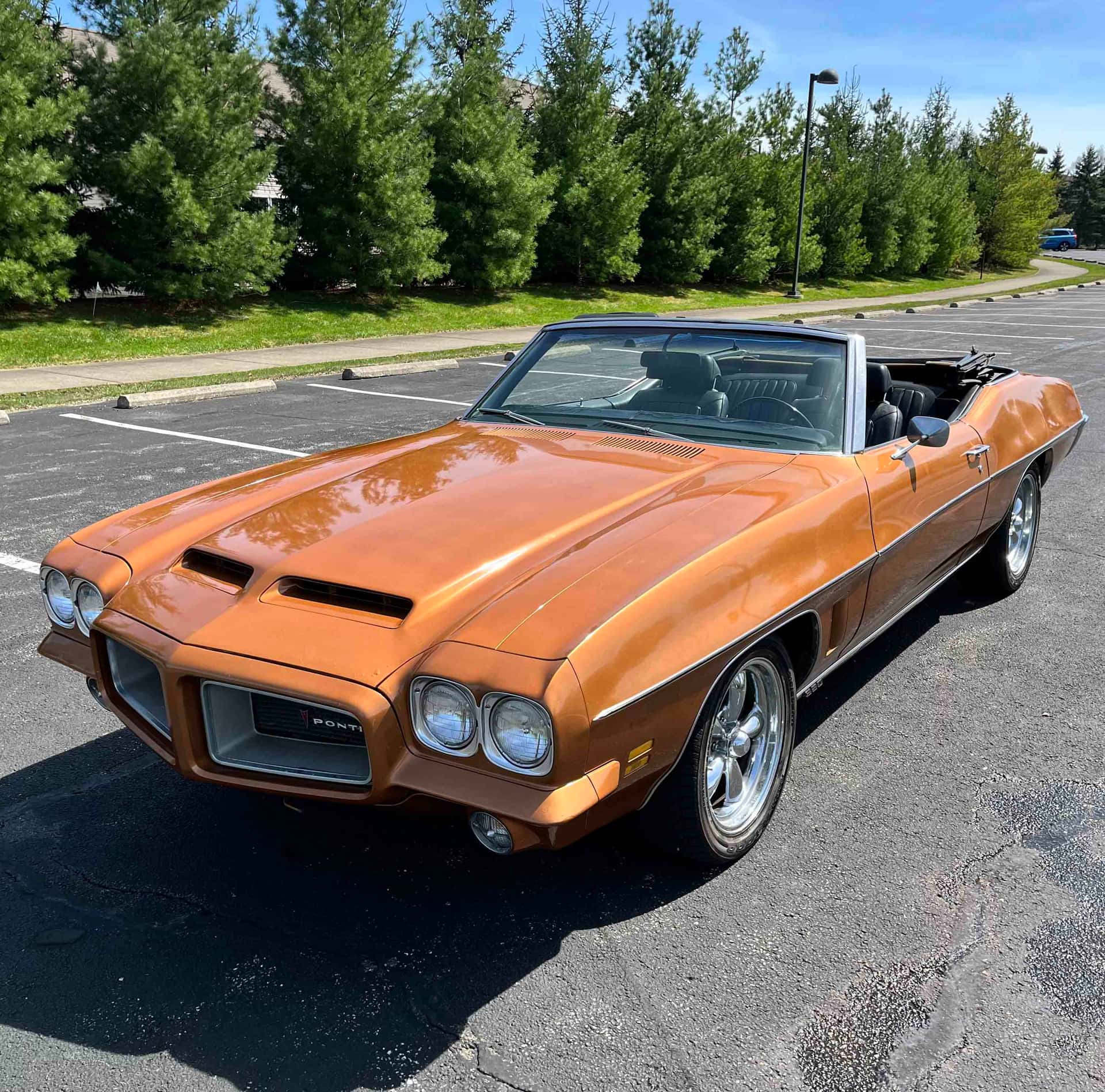 1972 Pontiac LeMans sold for $16,750