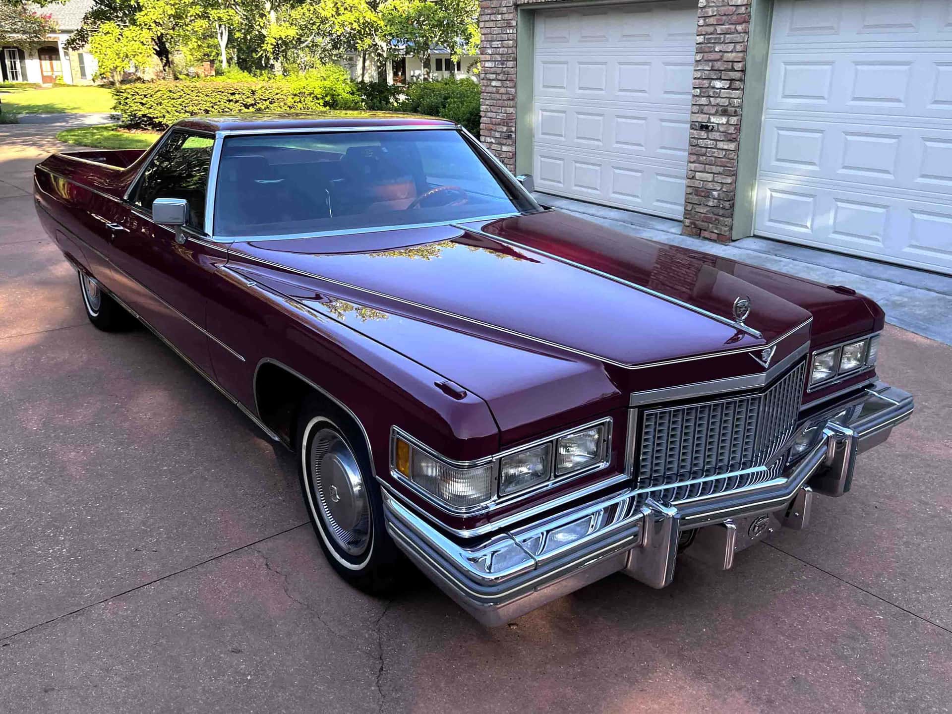 1975 Cadillac Coupe DeVille sold for $25,500