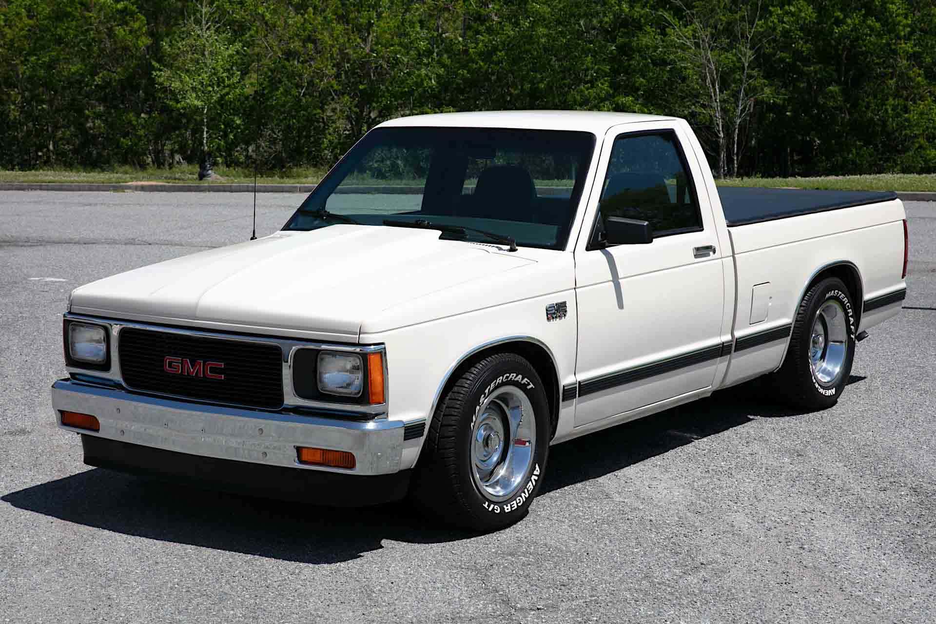 1984 GMC S15 sold for $9,500