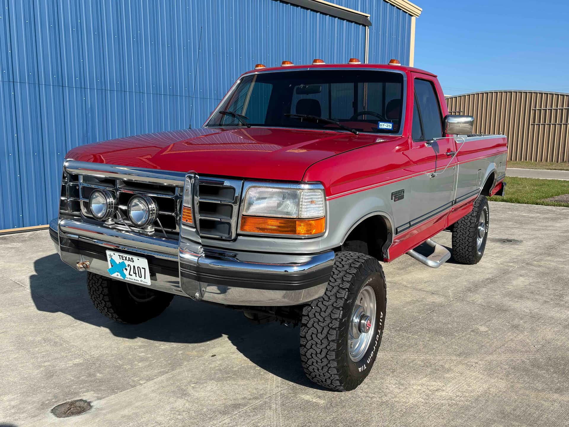 1984 Ford F-350 sold for $21,000