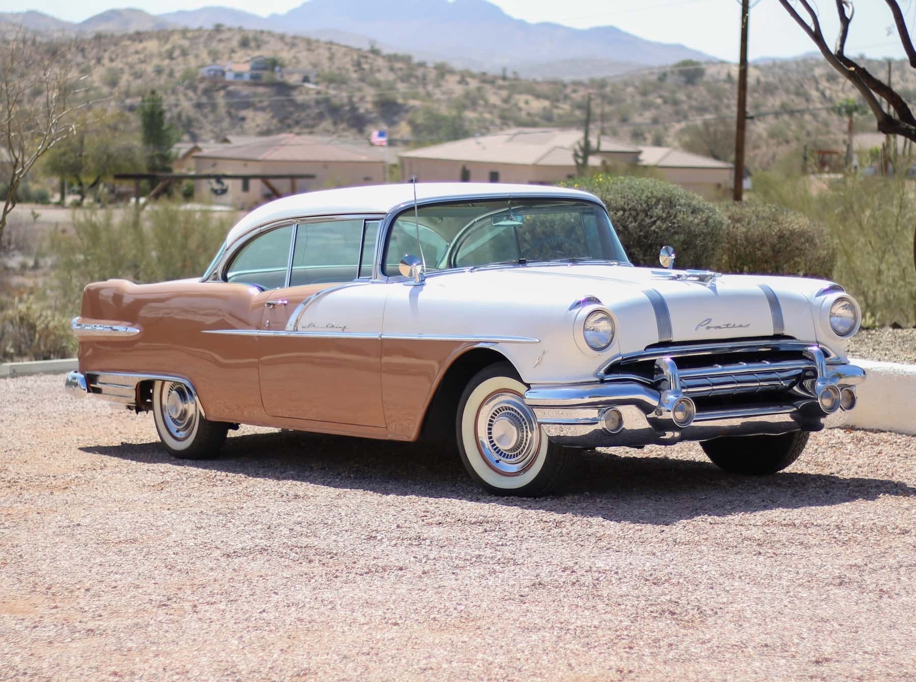 1956 Pontiac Star Chief sold for $13,100