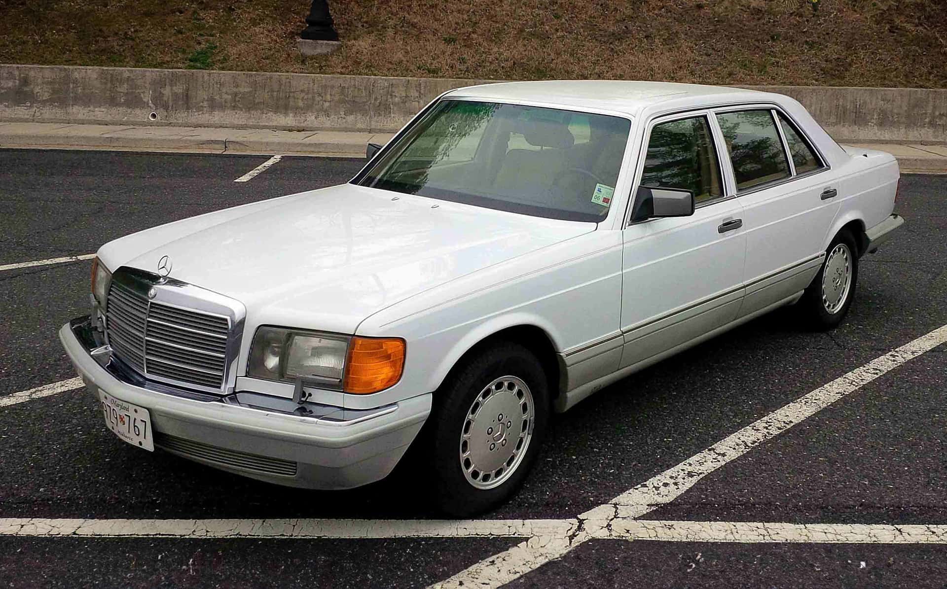 1991 Mercedes-Benz 420SEL sold for $7,600