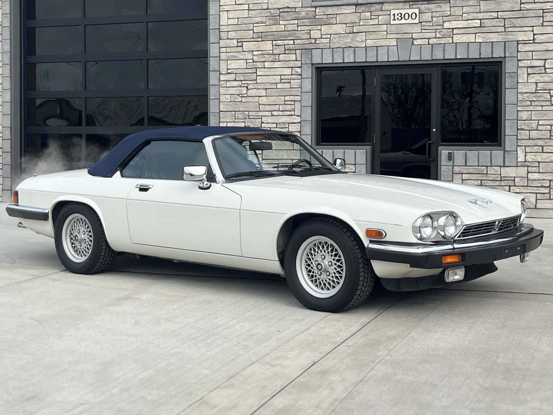 1990 Jaguar XJ-S sold for $11,750