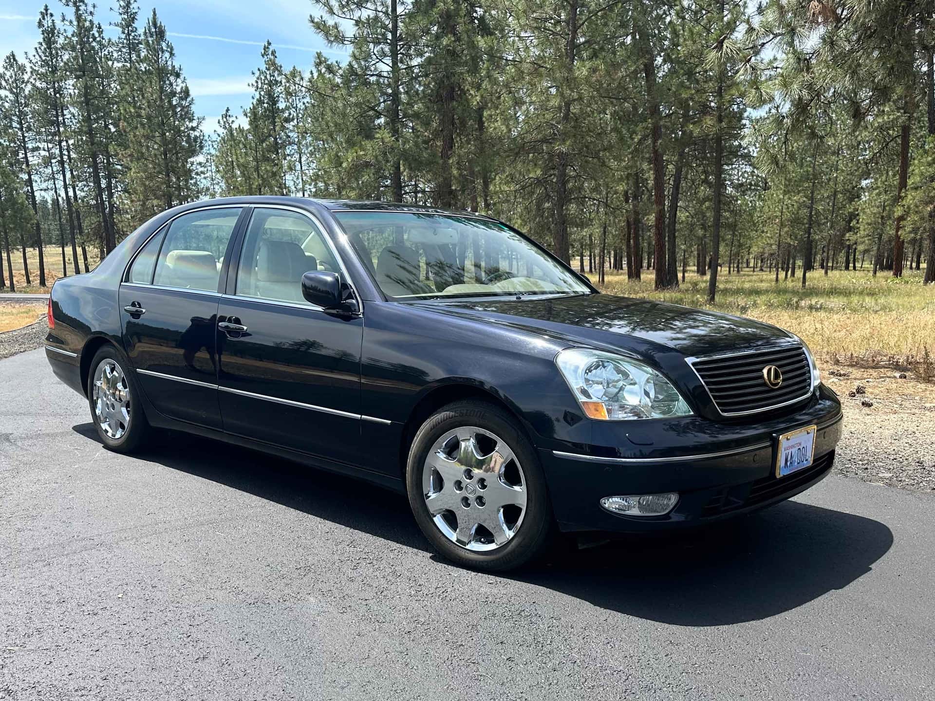 2001 Lexus LS430 sold for $10,500