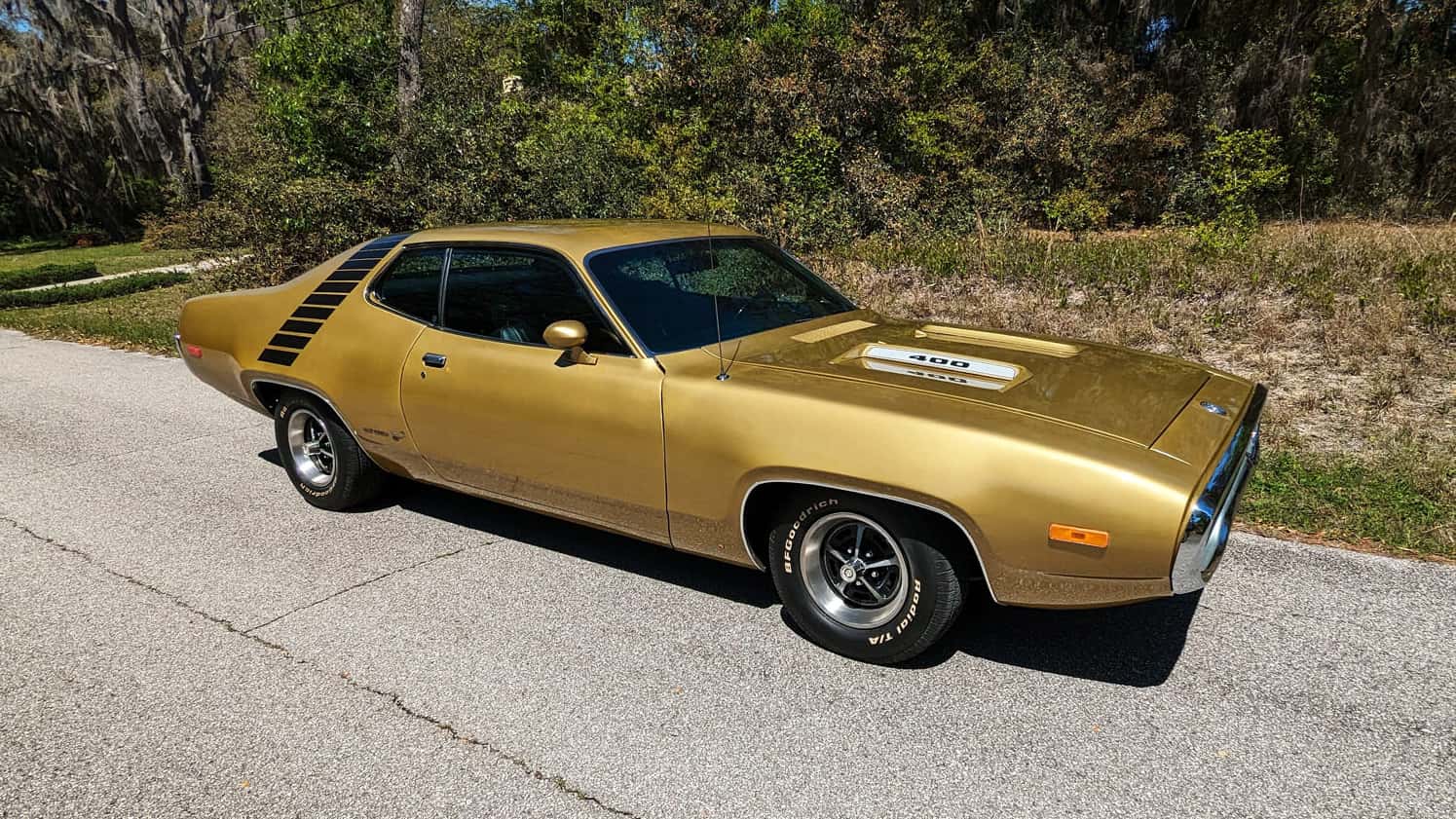 1972 Plymouth Road Runner sold for $30,000
