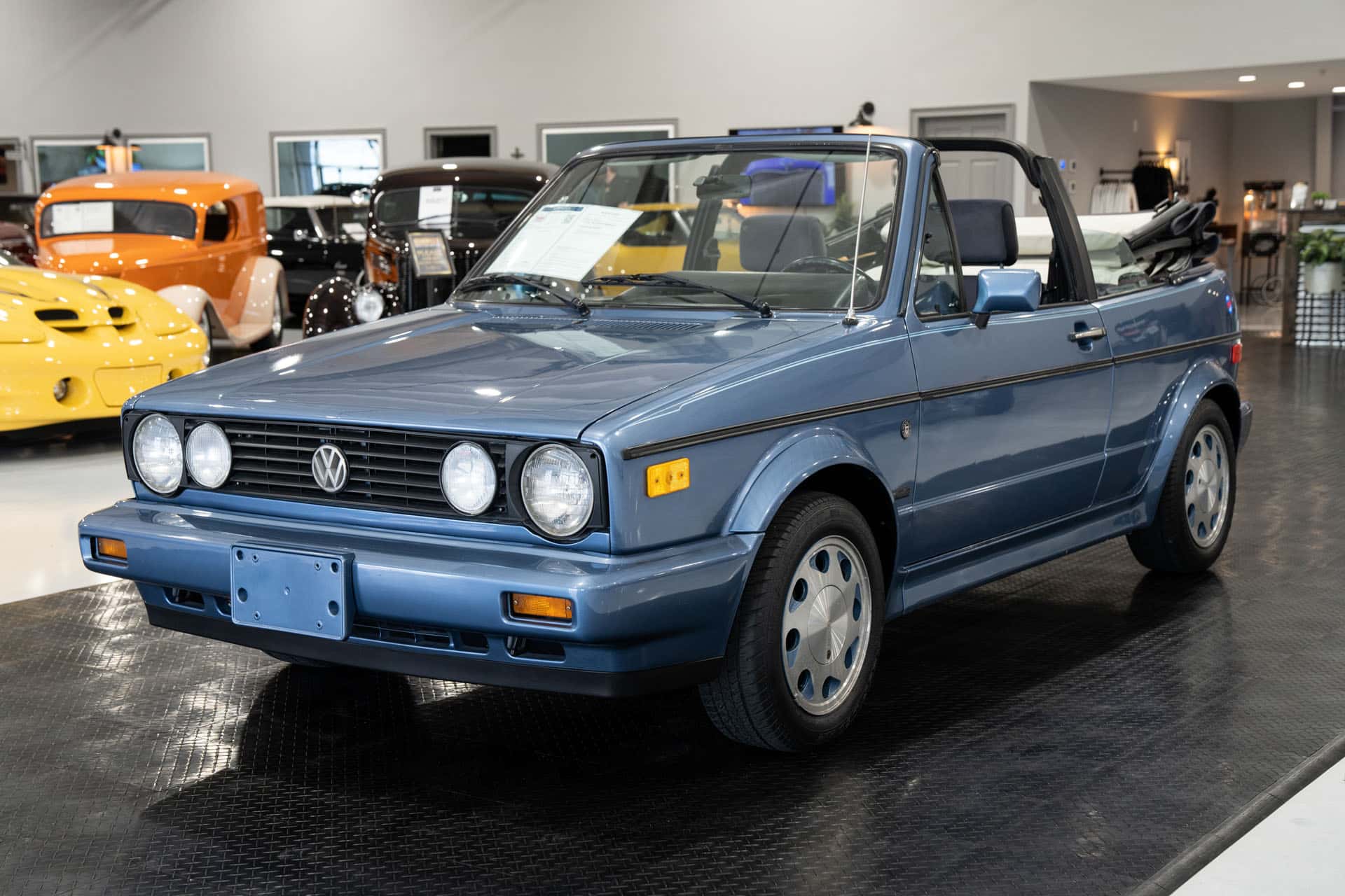 1989 Volkswagen Cabriolet sold for $16,596