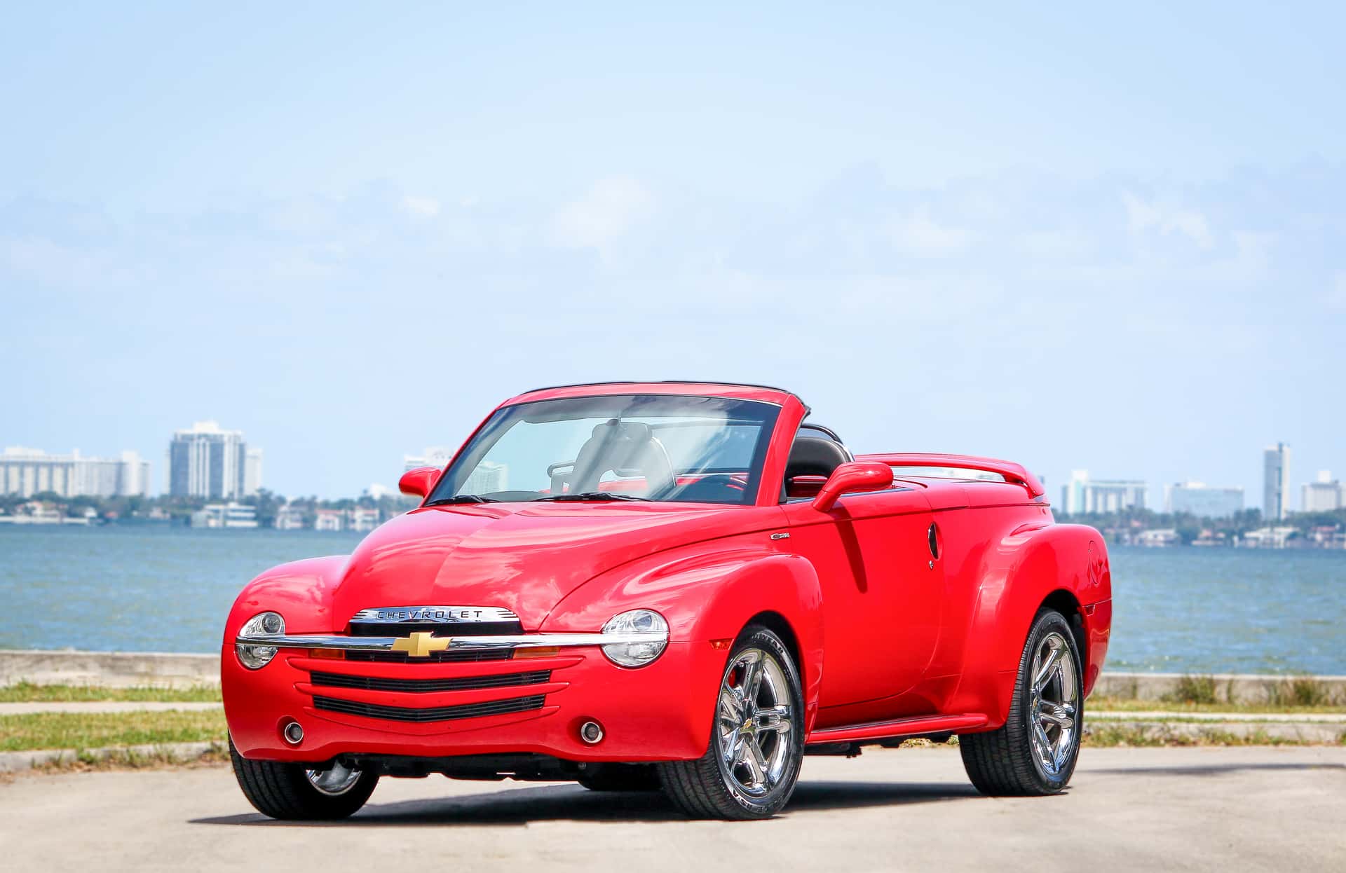 2005 Chevrolet SSR sold for $35,000