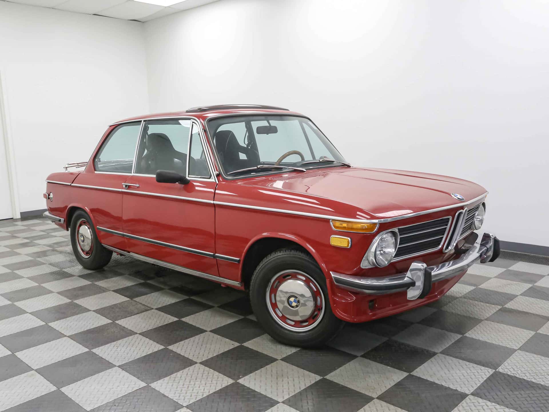 1972 BMW 2002 sold for $14,000