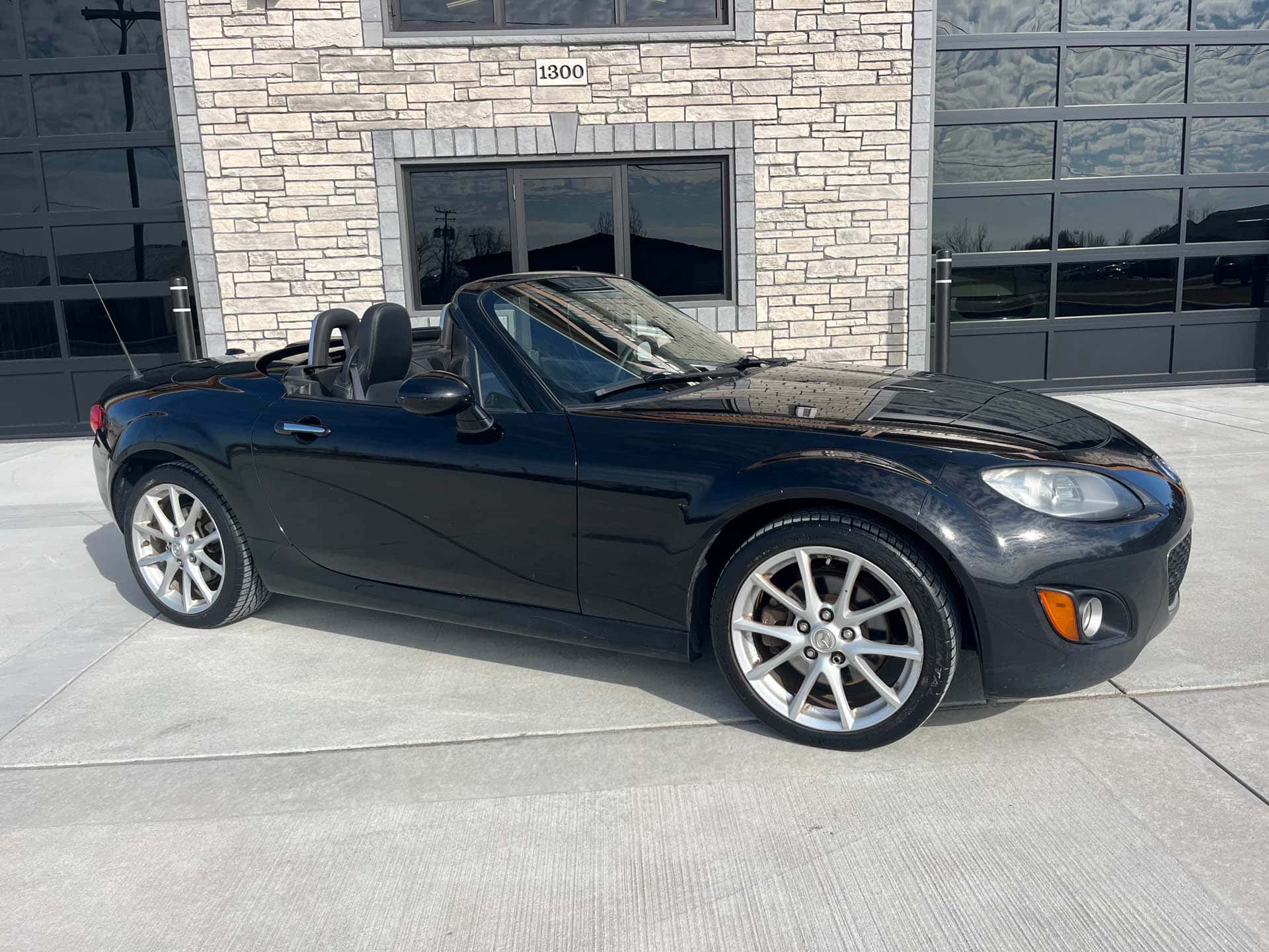 2011 Mazda MX-5 Miata sold for $7,750