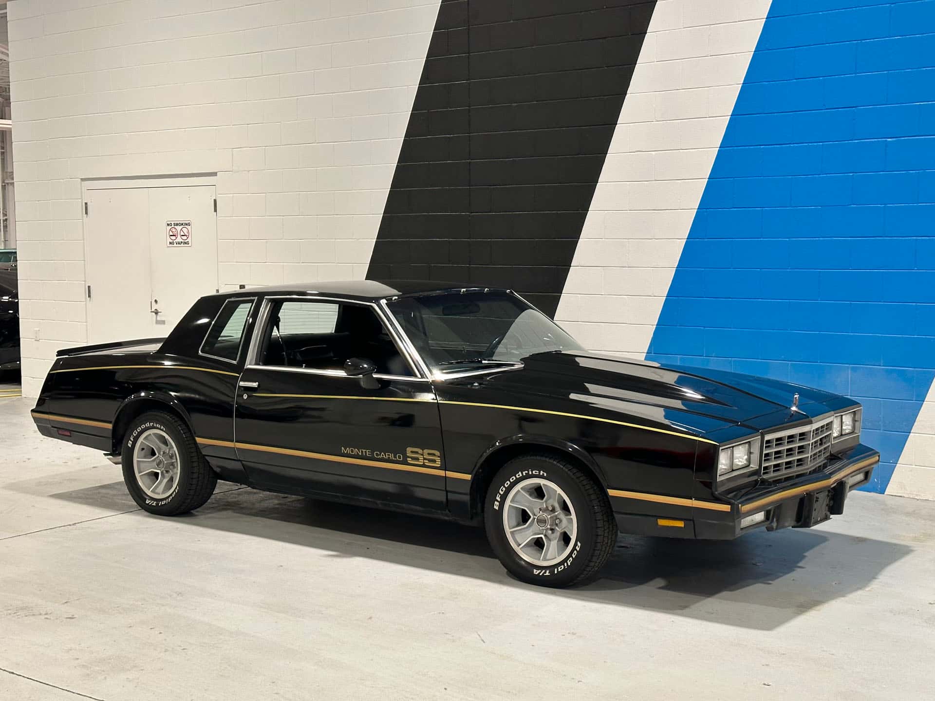 1984 Chevrolet Monte Carlo sold for $9,250