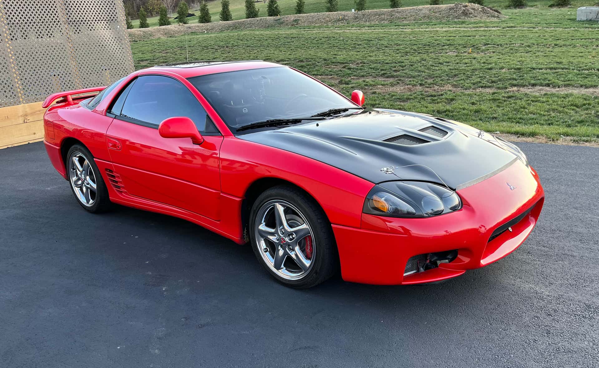 1992 Mitsubishi 3000 GT VR-4 sold for $33,500