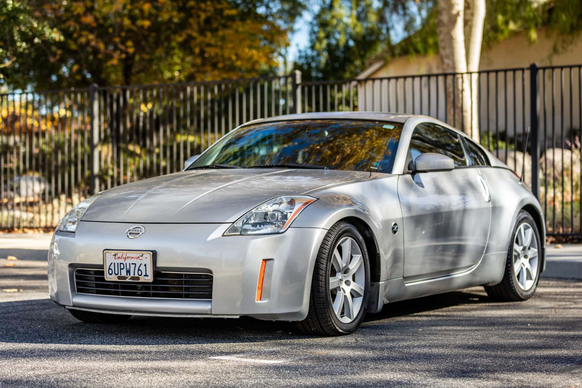 2004 Nissan 350Z sold for $9,999