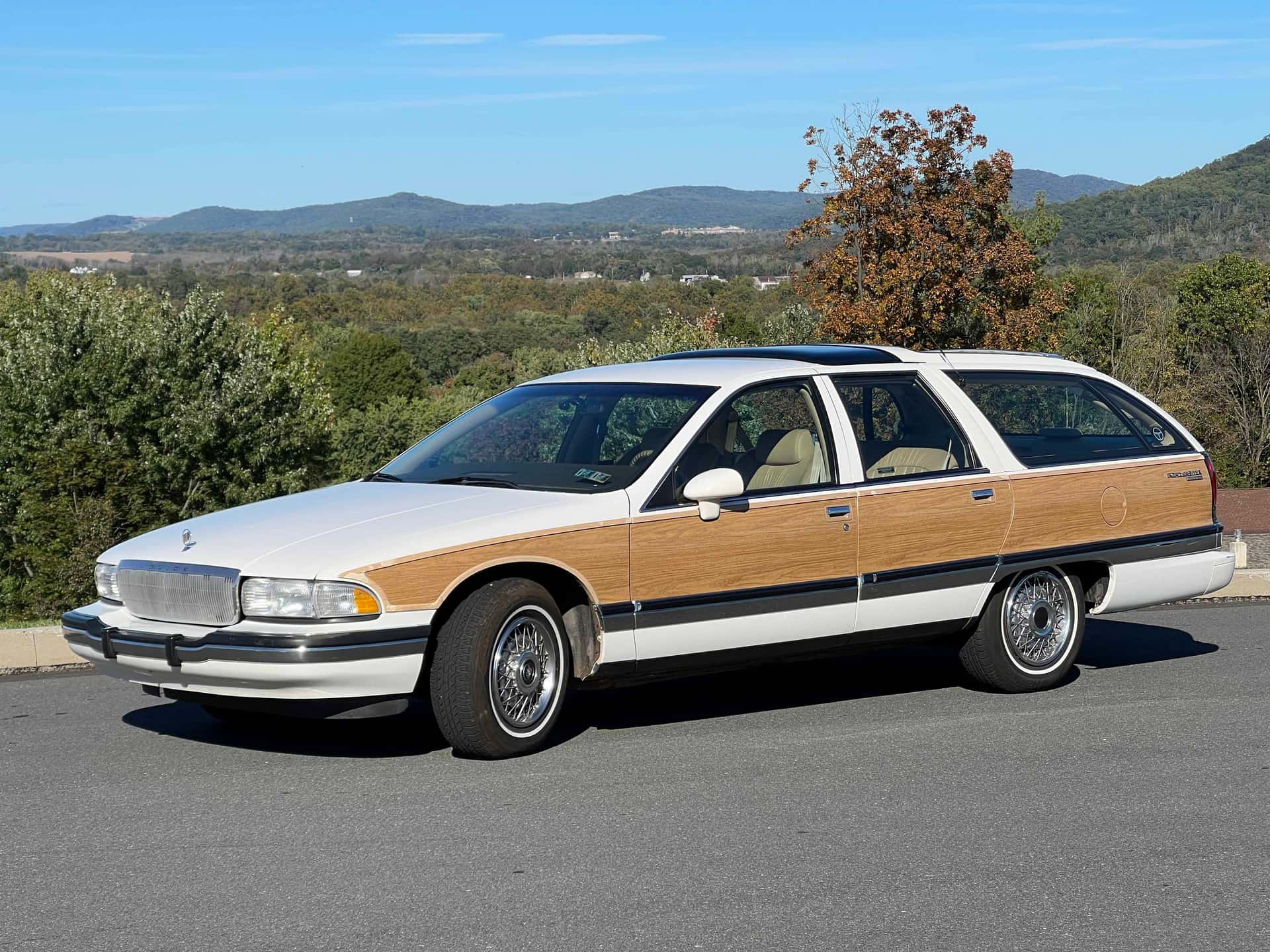 1992 Buick Roadmaster sold for $5,750