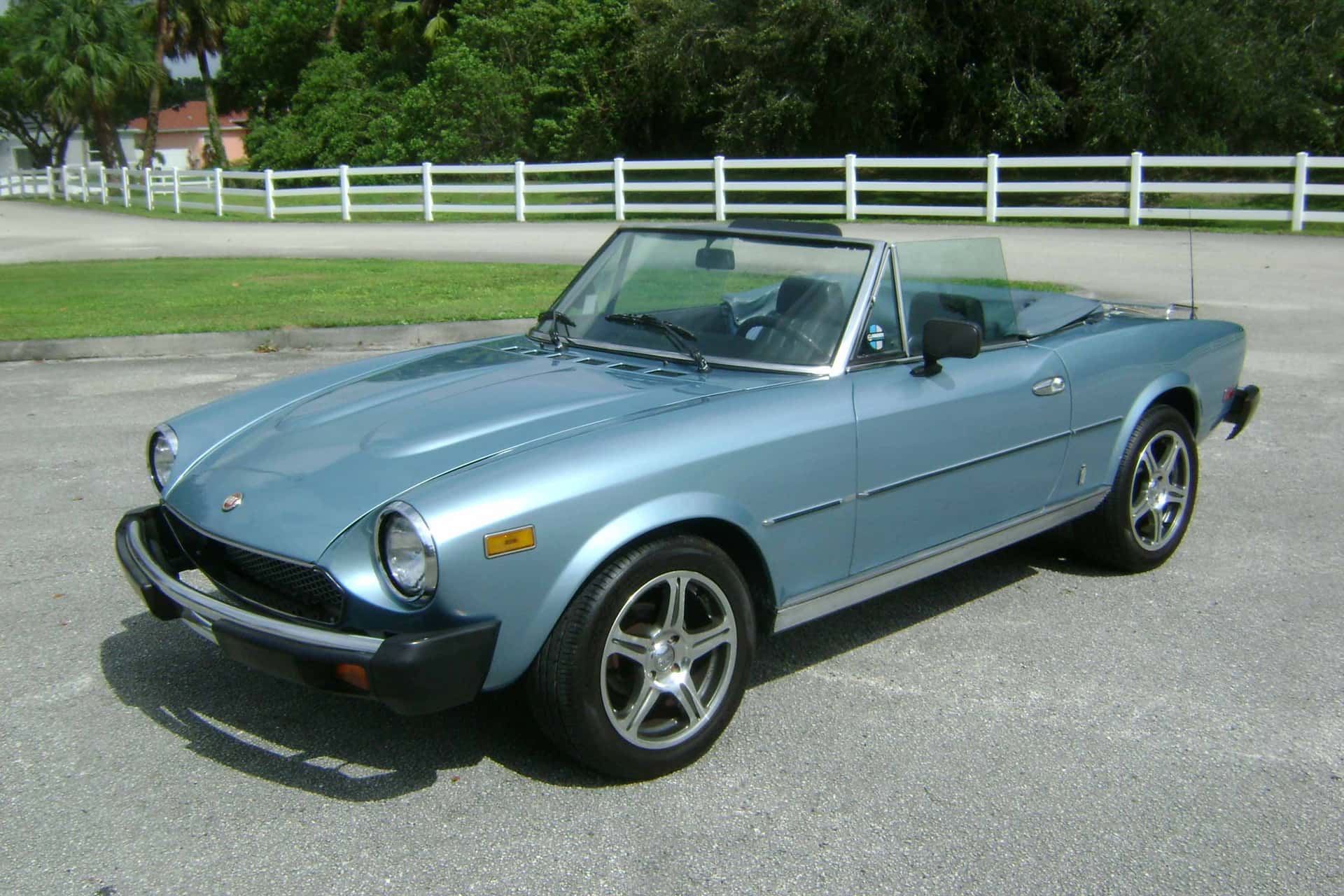 1980 Fiat Spider sold for $13,000