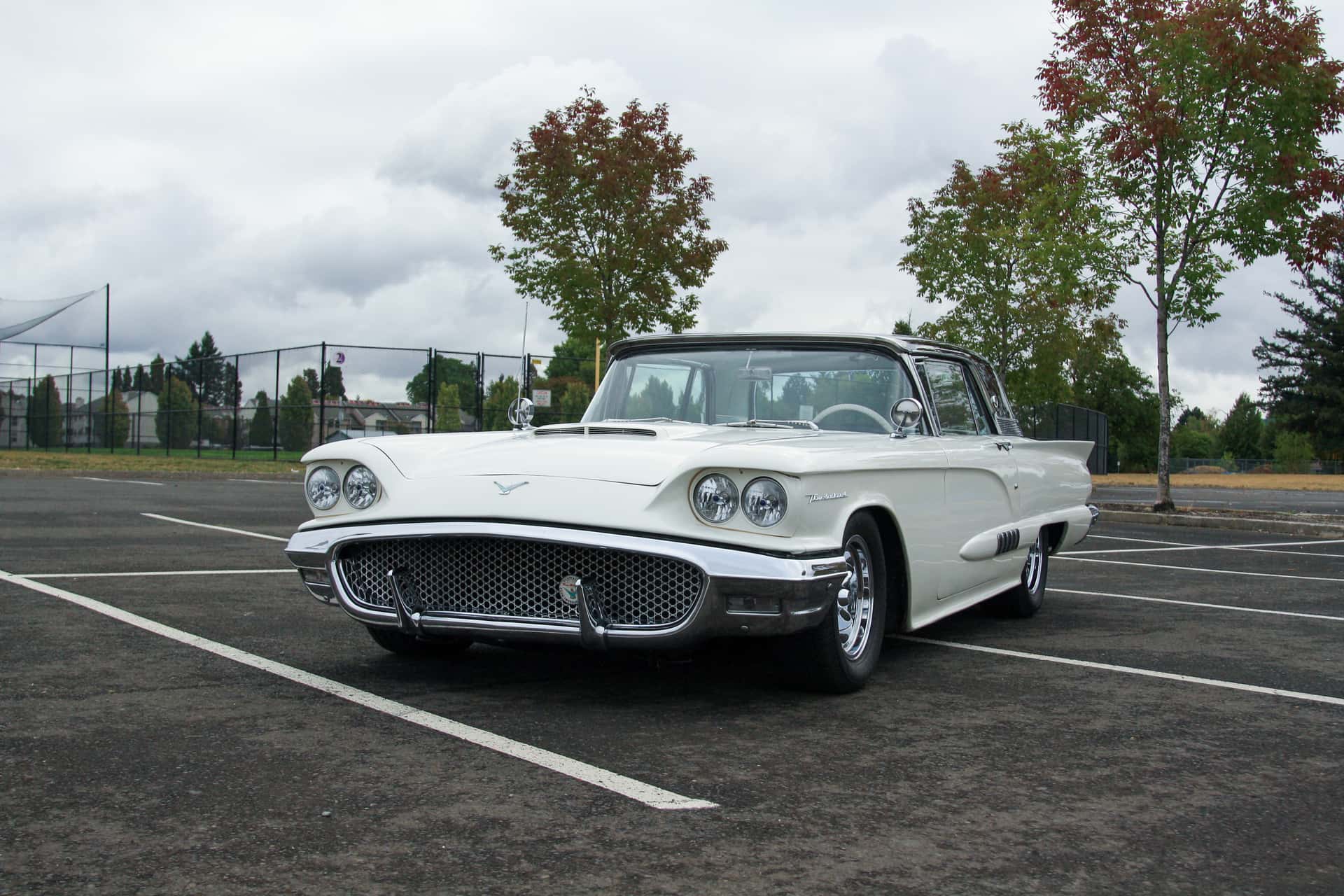 1958 Ford Thunderbird sold for $11,400