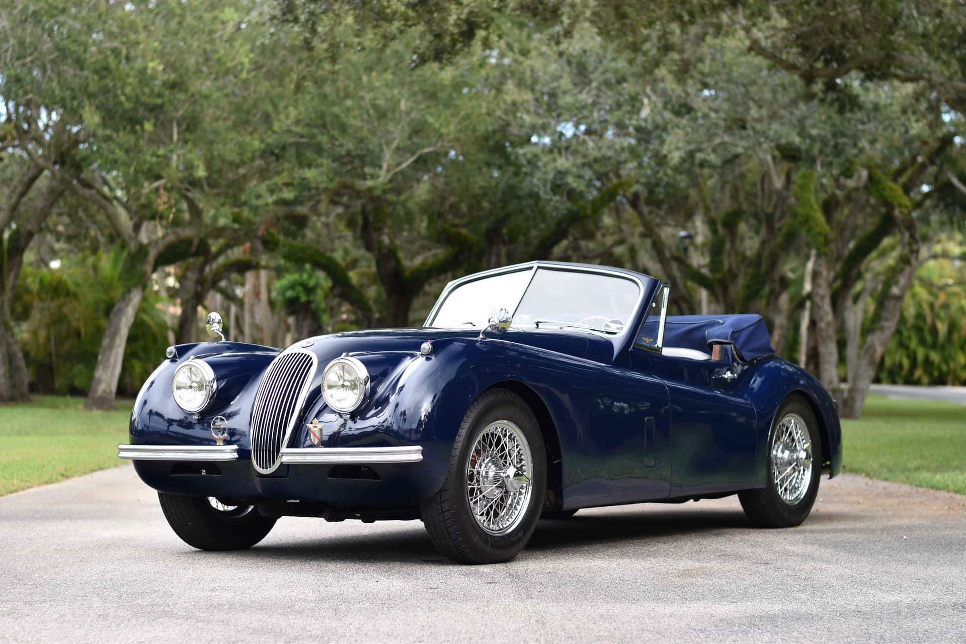 1953 Jaguar  XK 120 sold for $88,000
