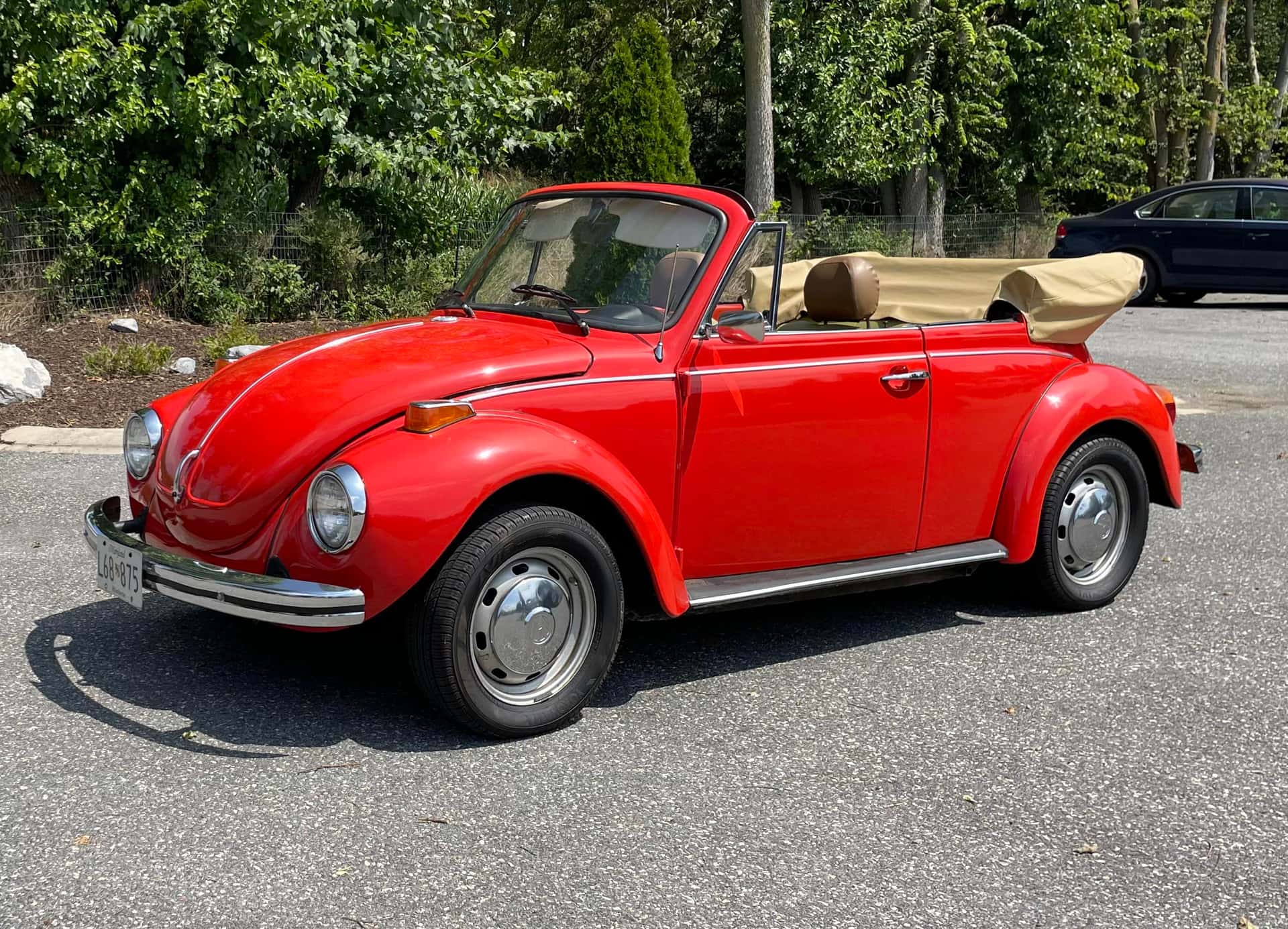 1977 Volkswagen Super Beetle sold for $5,500