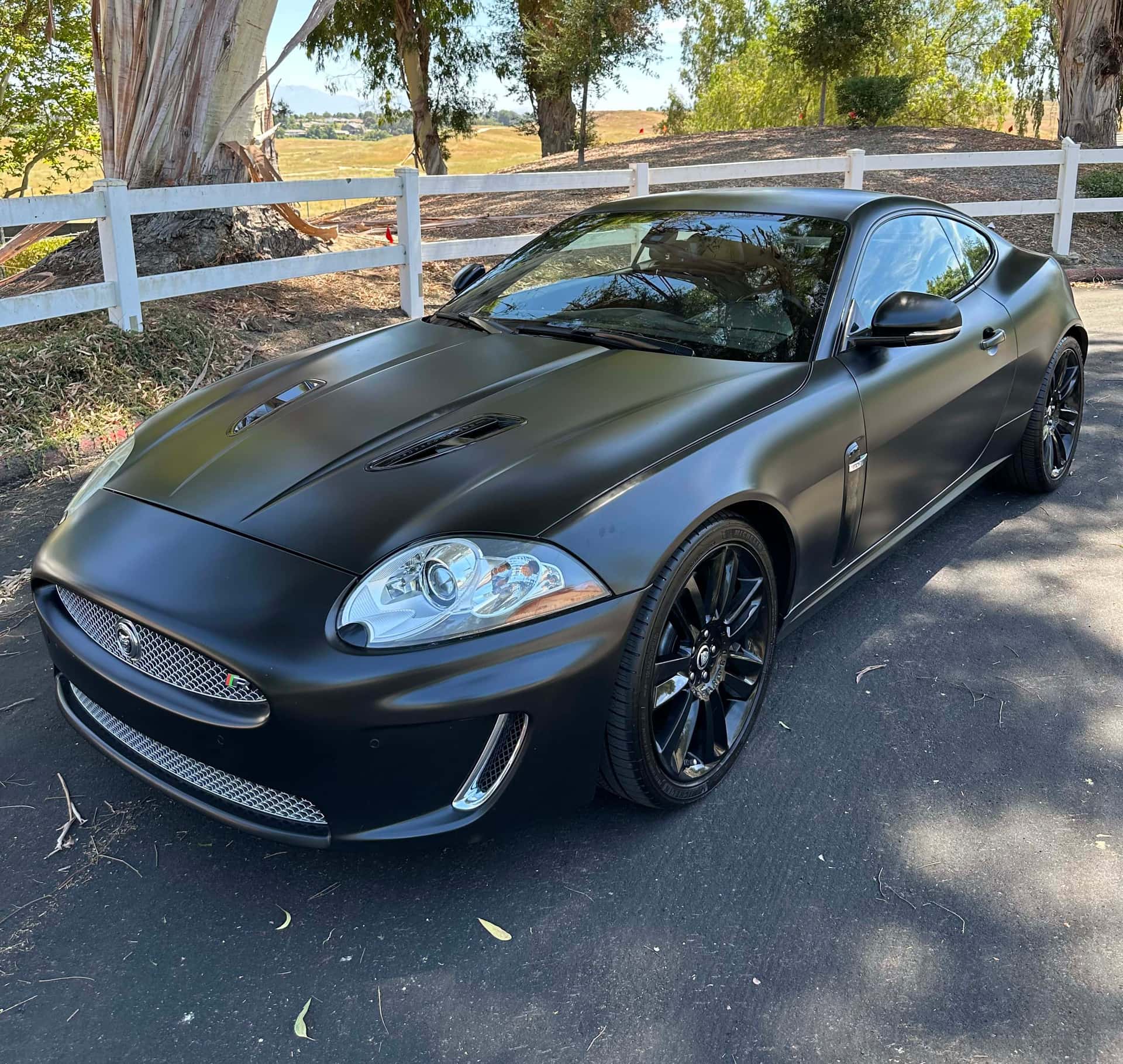 2011 Jaguar XKR sold for $11,050
