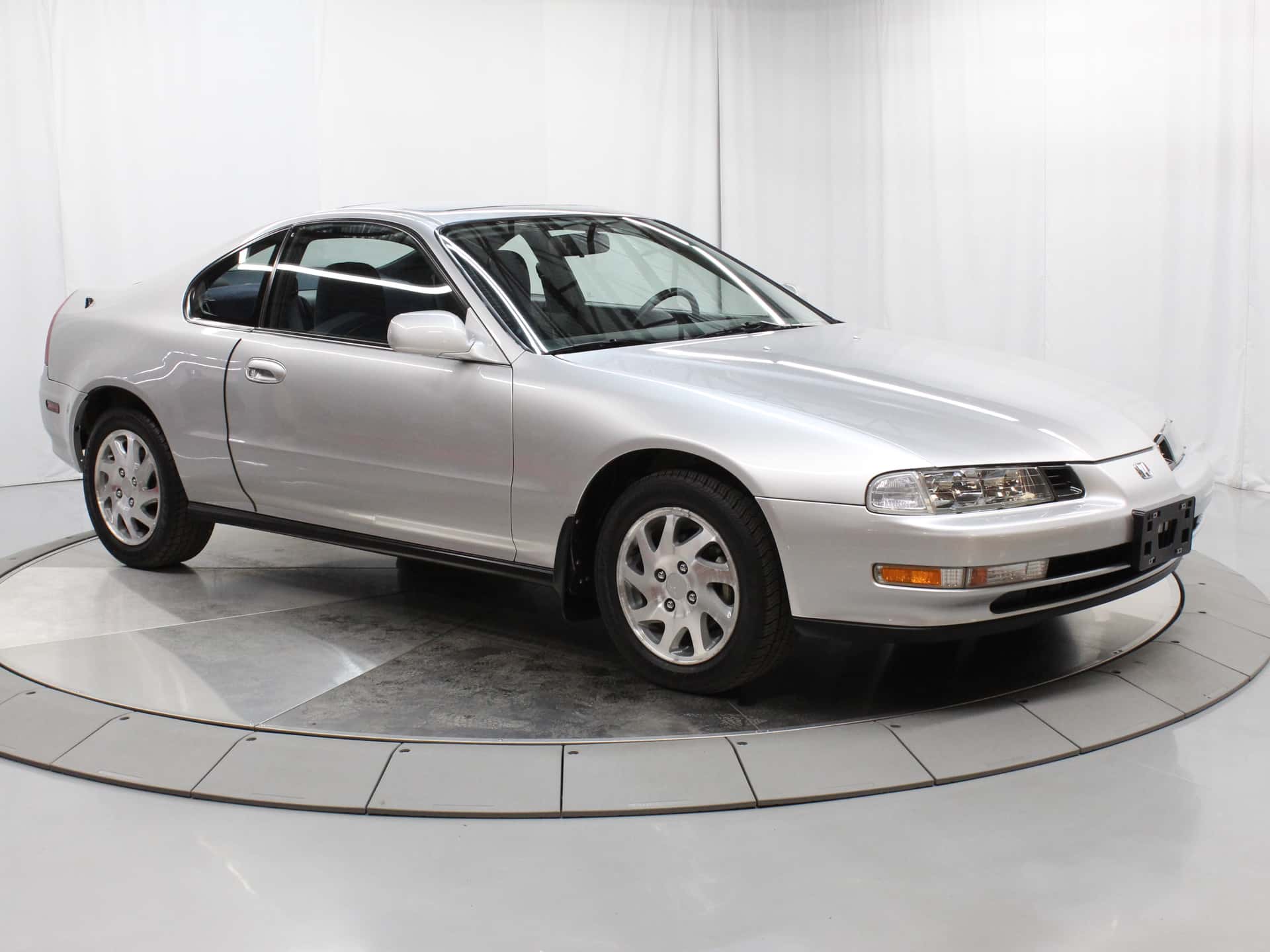 1994 Honda Prelude Si sold for $8,000