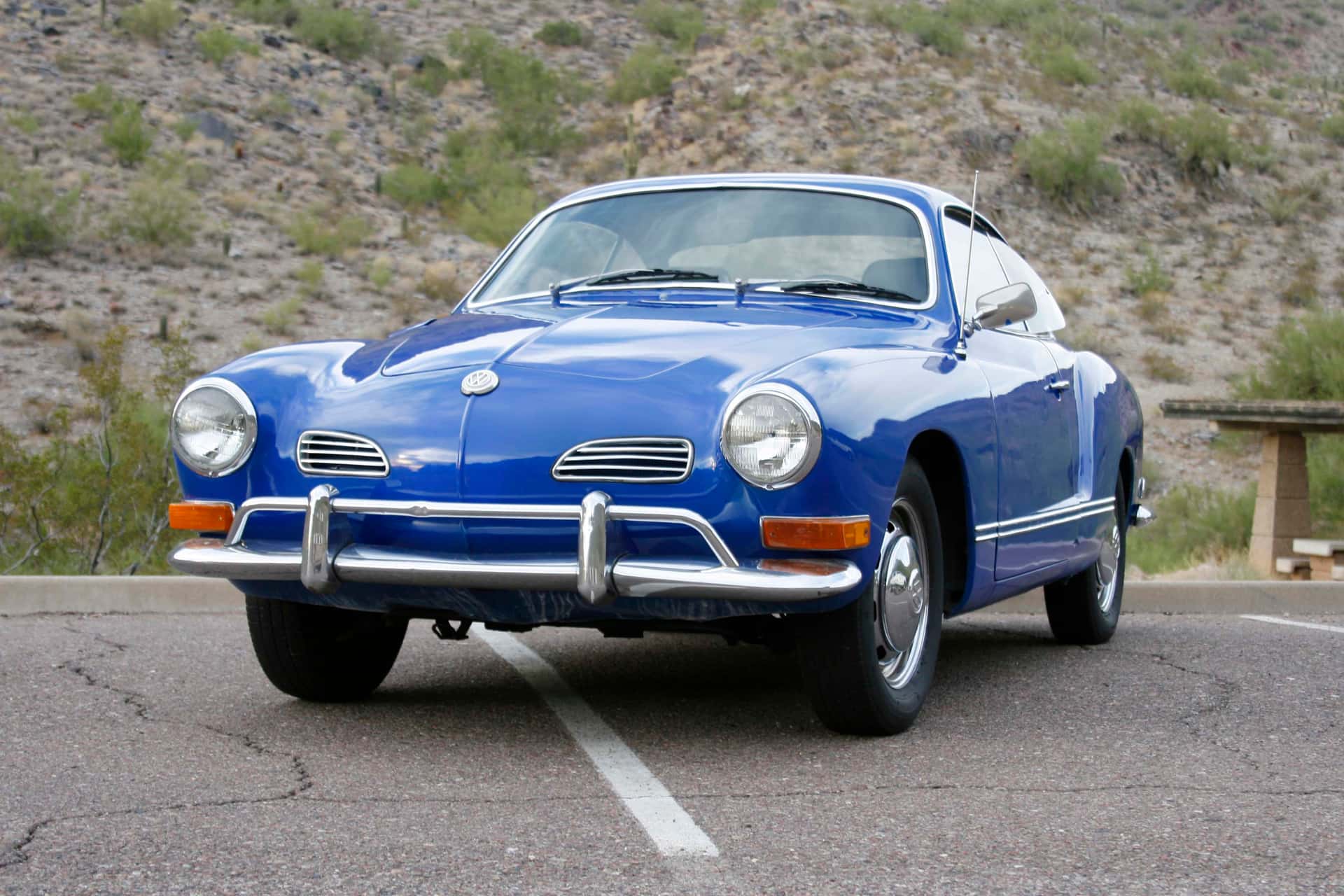 1971 Volkswagen Karmann Ghia sold for $9,100