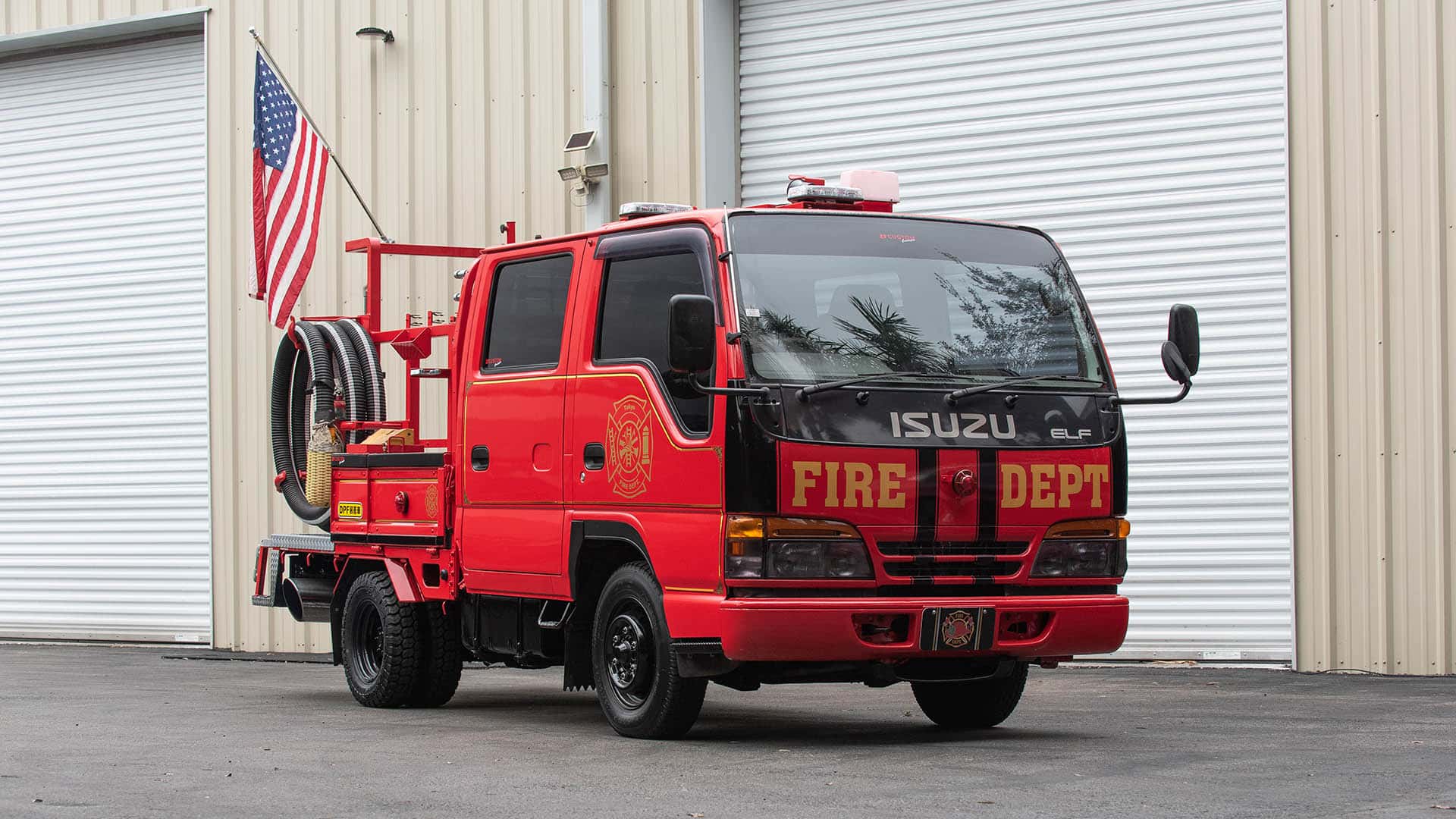 1993 Isuzu Elf Fire Truck sold for $18,000