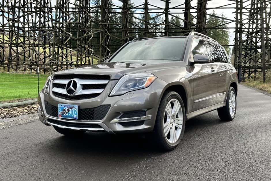 2013 Mercedes-Benz X204 GLK-Class sold for $9,000