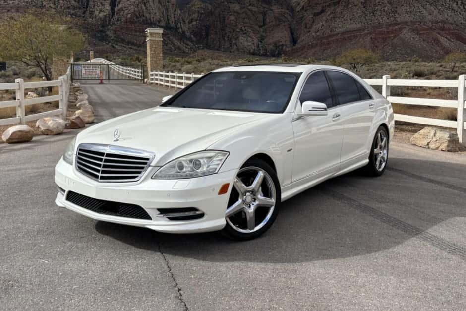 2012 Mercedes-Benz W221 S-Class sold for $13,500