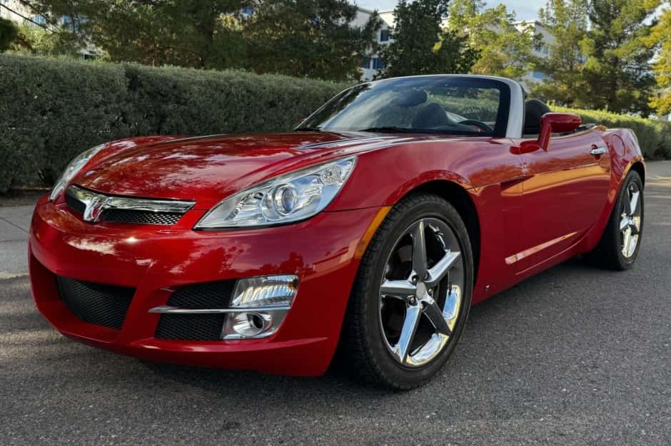 2007 Saturn Sky sold for $13,100
