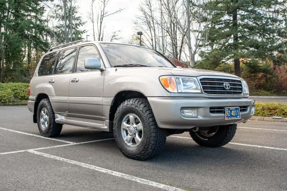 2002 Toyota Land Cruiser 100-Series sold for $25,000