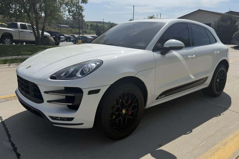 2016 Porsche Macan sold for $21,000