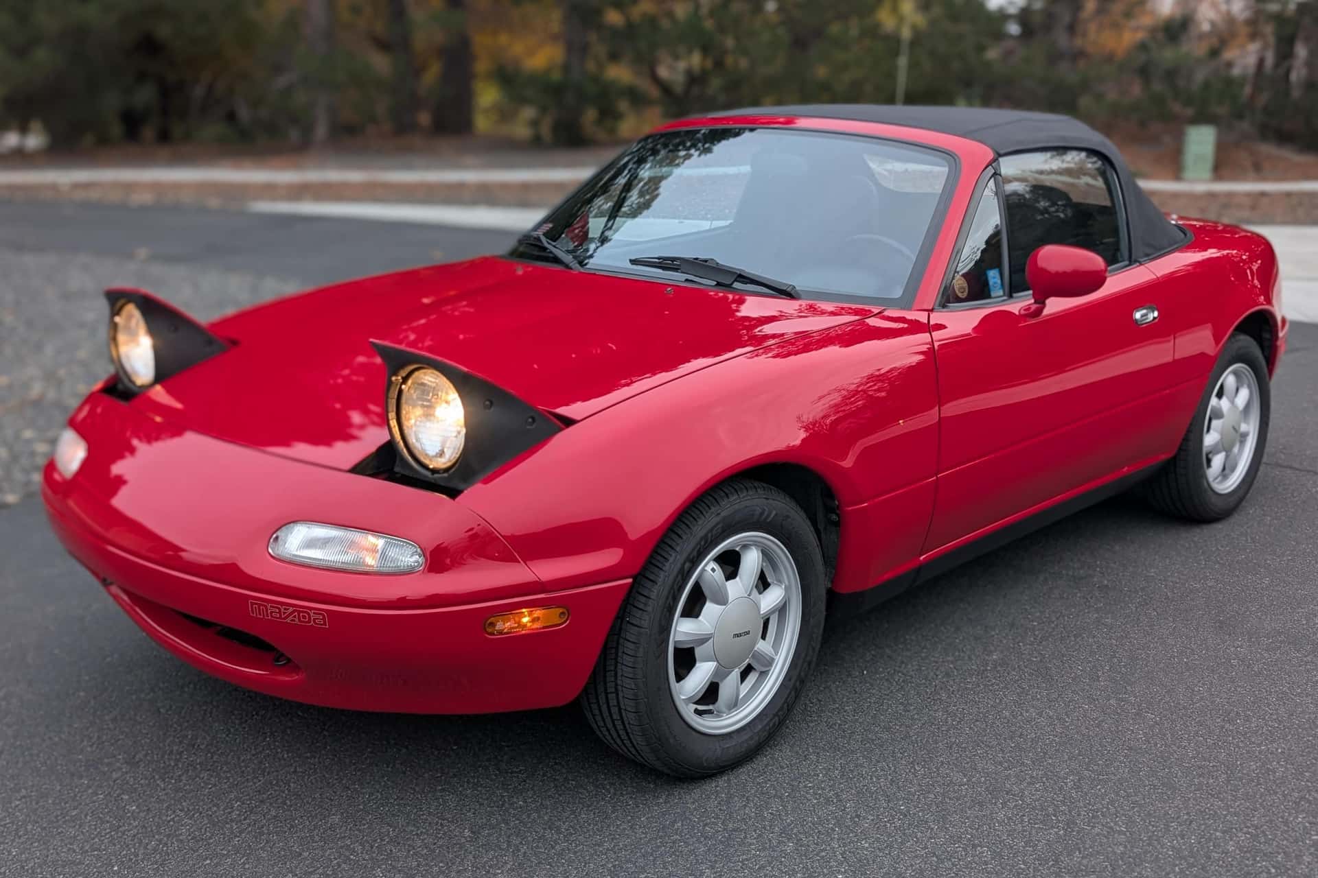 1990 Mazda NA Miata sold for $12,900