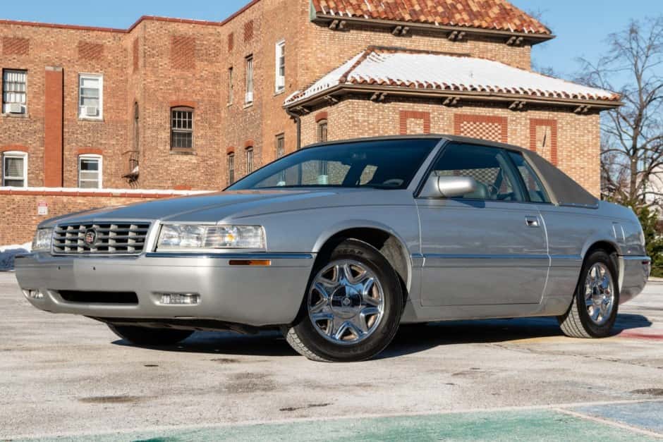 2001 Cadillac Eldorado (1992-2002) sold for $6,600
