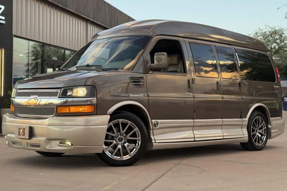 2014 Chevrolet Express sold for $30,423