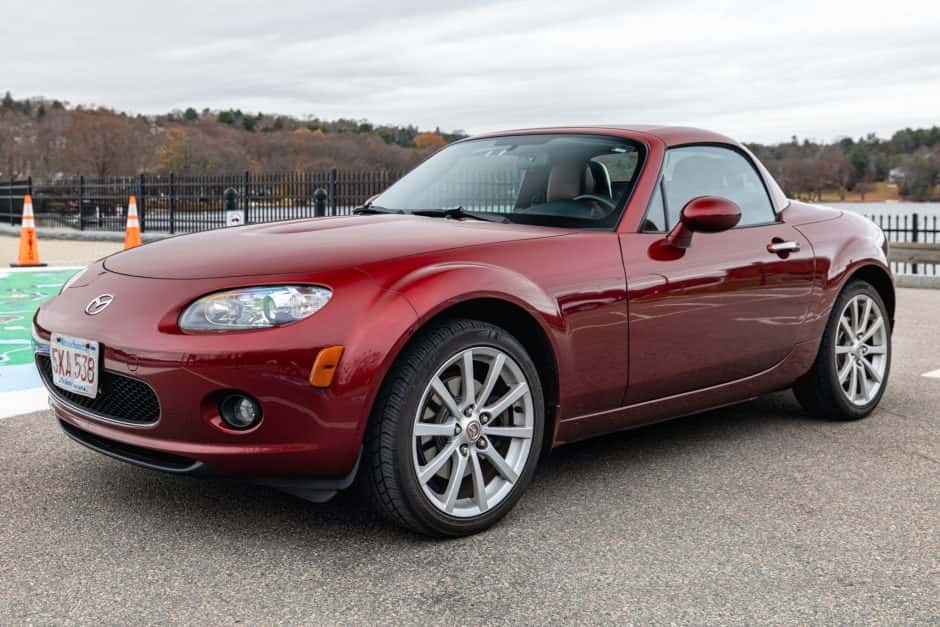 2007 Mazda NC MX-5 Miata sold for $7,100