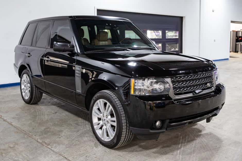 2011 Land Rover Range Rover L322 sold for $27,000