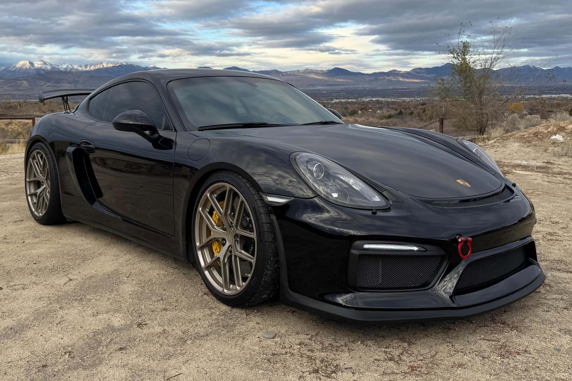 2016 Porsche 981 Cayman sold for $101,776